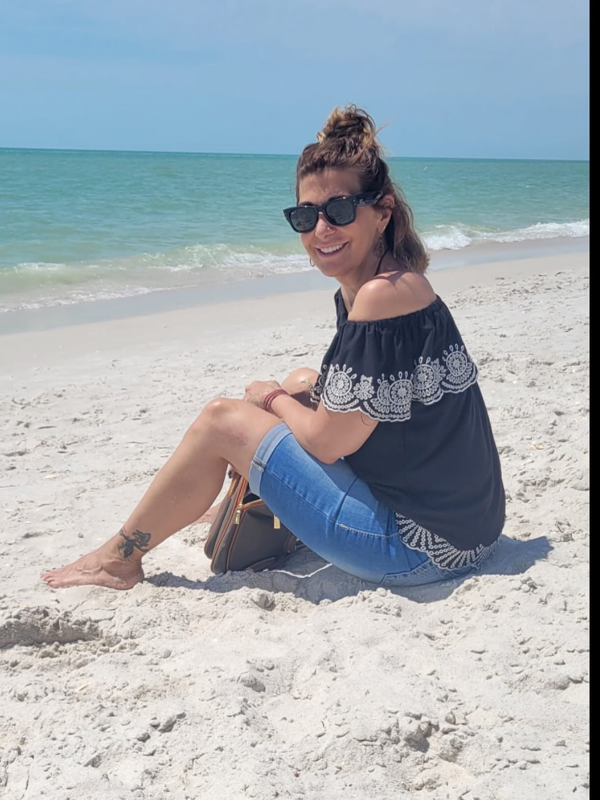 🌊 Nervous System Healing, Like the Ocean, It Comes in Waves 

Many of us are struggling with nervous system overload, emotional exhaustion, and chronic stress/fatigue - does this sound like you? 

At Pure Symmetry Wellness, I offer gentle, natural s