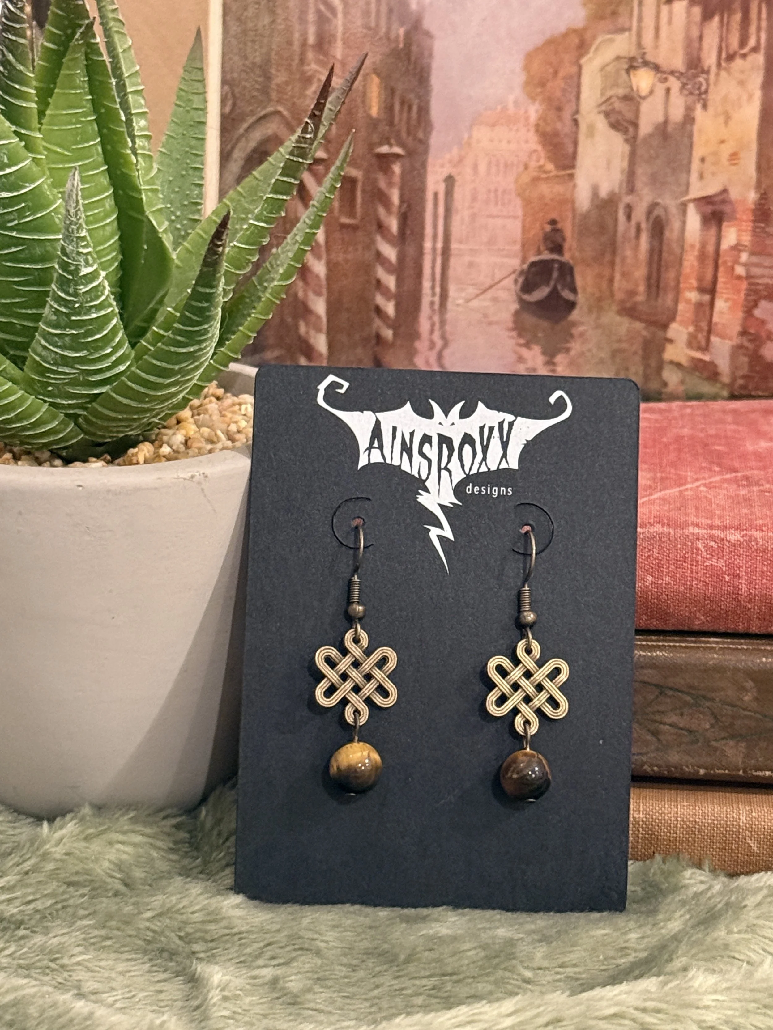 Bronze Knot Tiger Eye