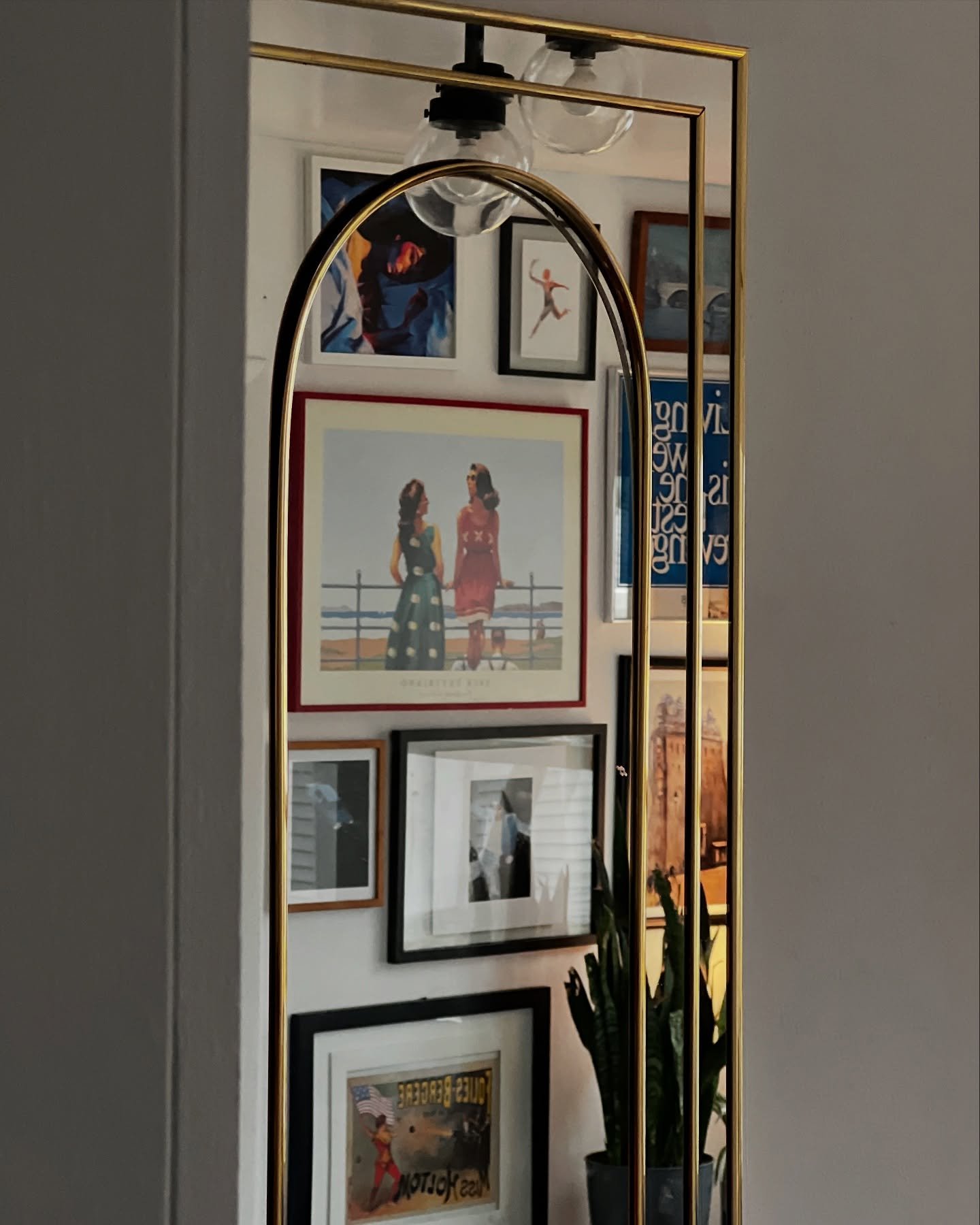 I&rsquo;m having wicked dreams of leaving Kankakee&hellip;

Moving out of this house feels like closing a chapter I never wanted to end. I&rsquo;m so grateful for my time within these walls, and all of the memories made here. 🏠🩶

On to the next adv