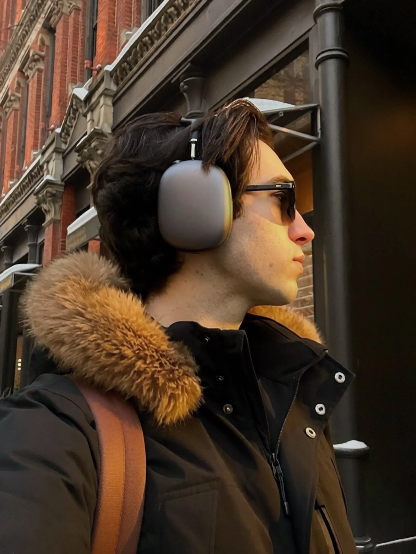 just a little R &amp; R 🍷🌨️🐈&zwj;⬛