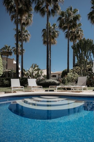 poolside curolla this way.jpg