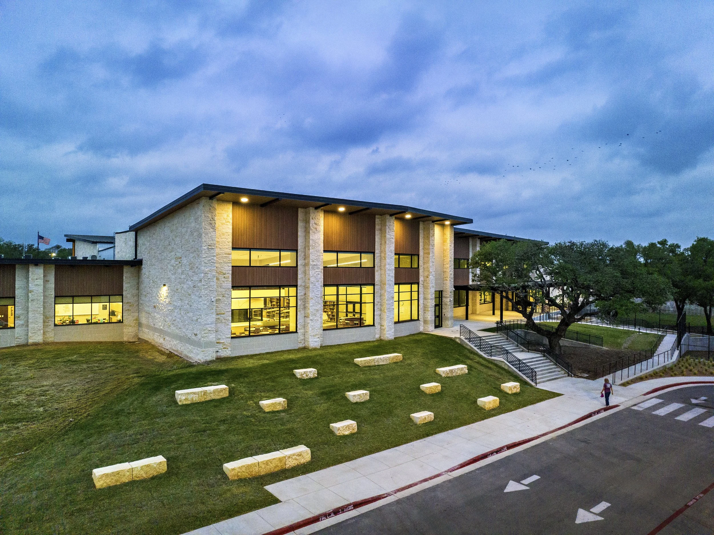 wra_architects_Johnson_City_LBJ_Middle_School.jpg1.jpg