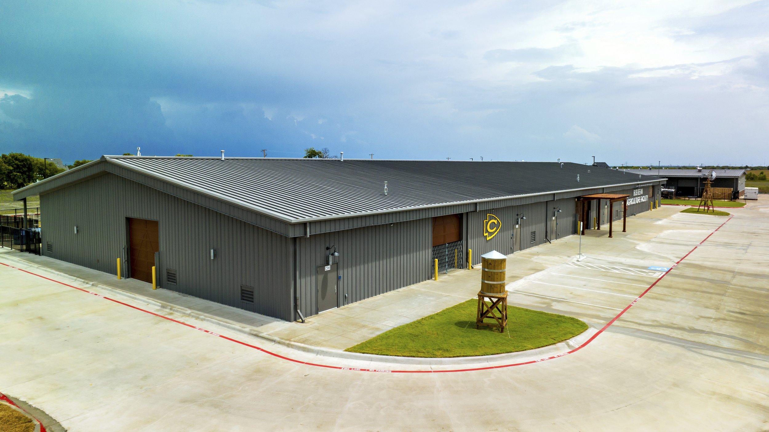 wra_architects_community_isd_bob_bean_agriculture_facility1.jpg