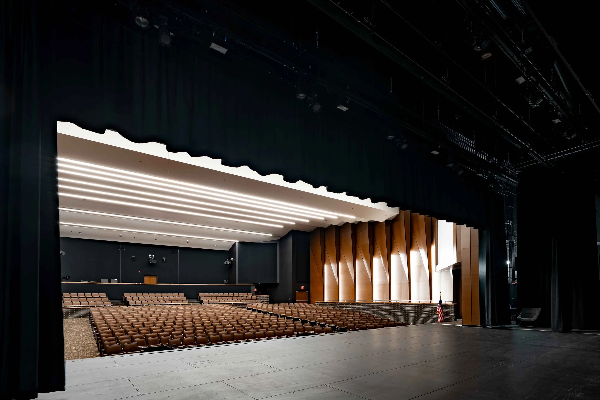 wra-architects-wink-loving-lena-laughlin-auditorium-8.jpg