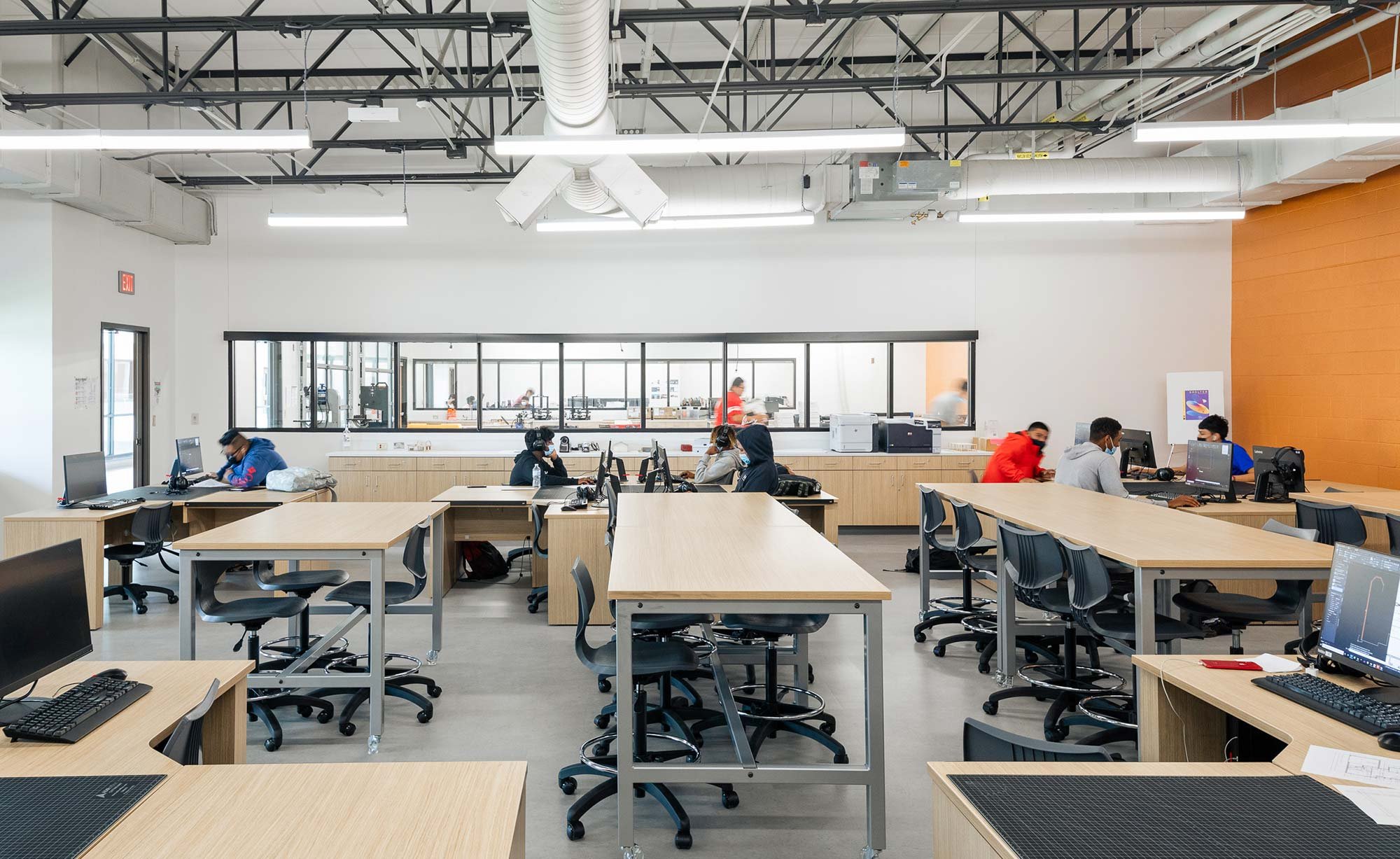 MESQUITE ISD Dr. David Vroonland Vanguard High School — WRA Architects
