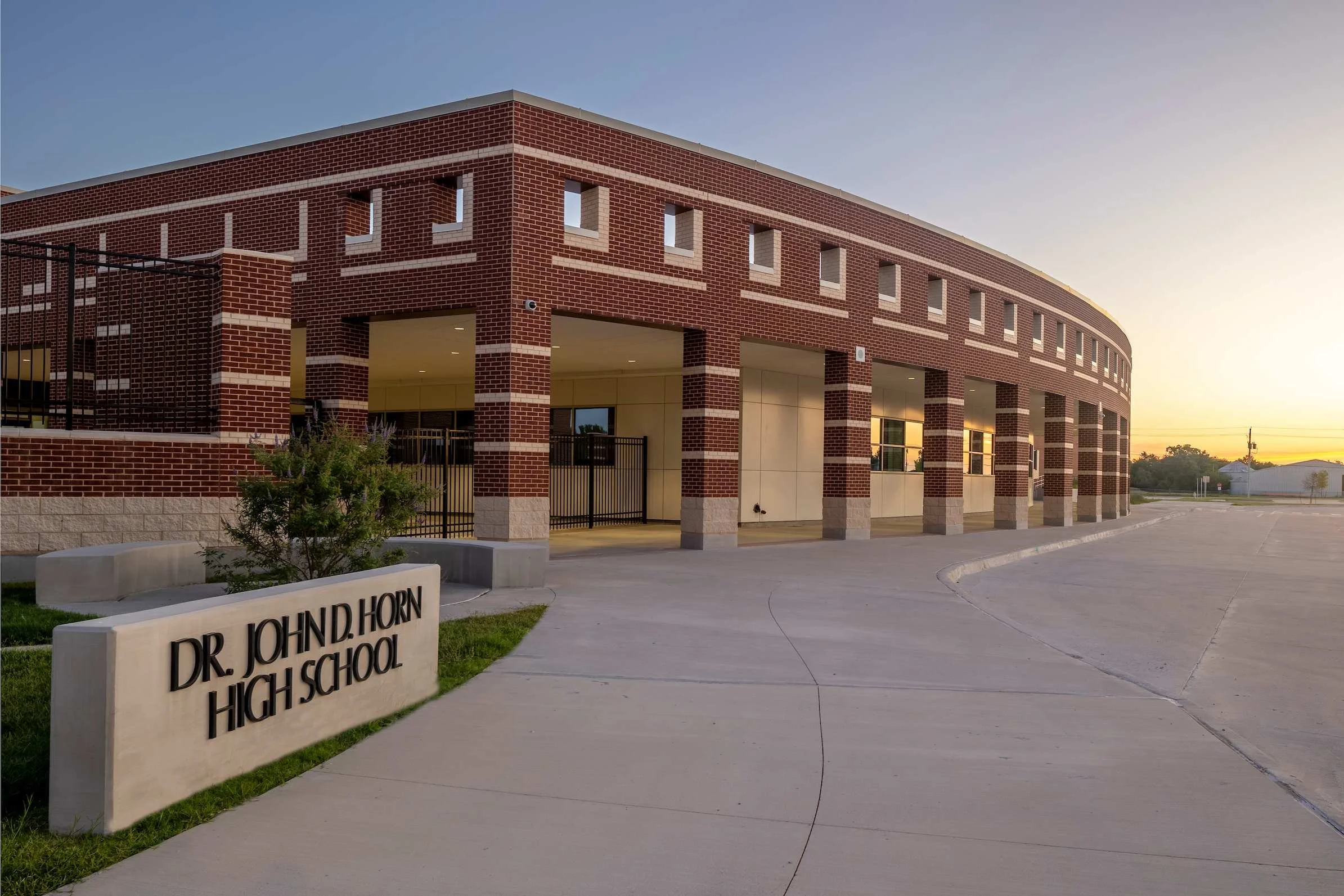 MESQUITE ISD: | Horn 9th Grade Center