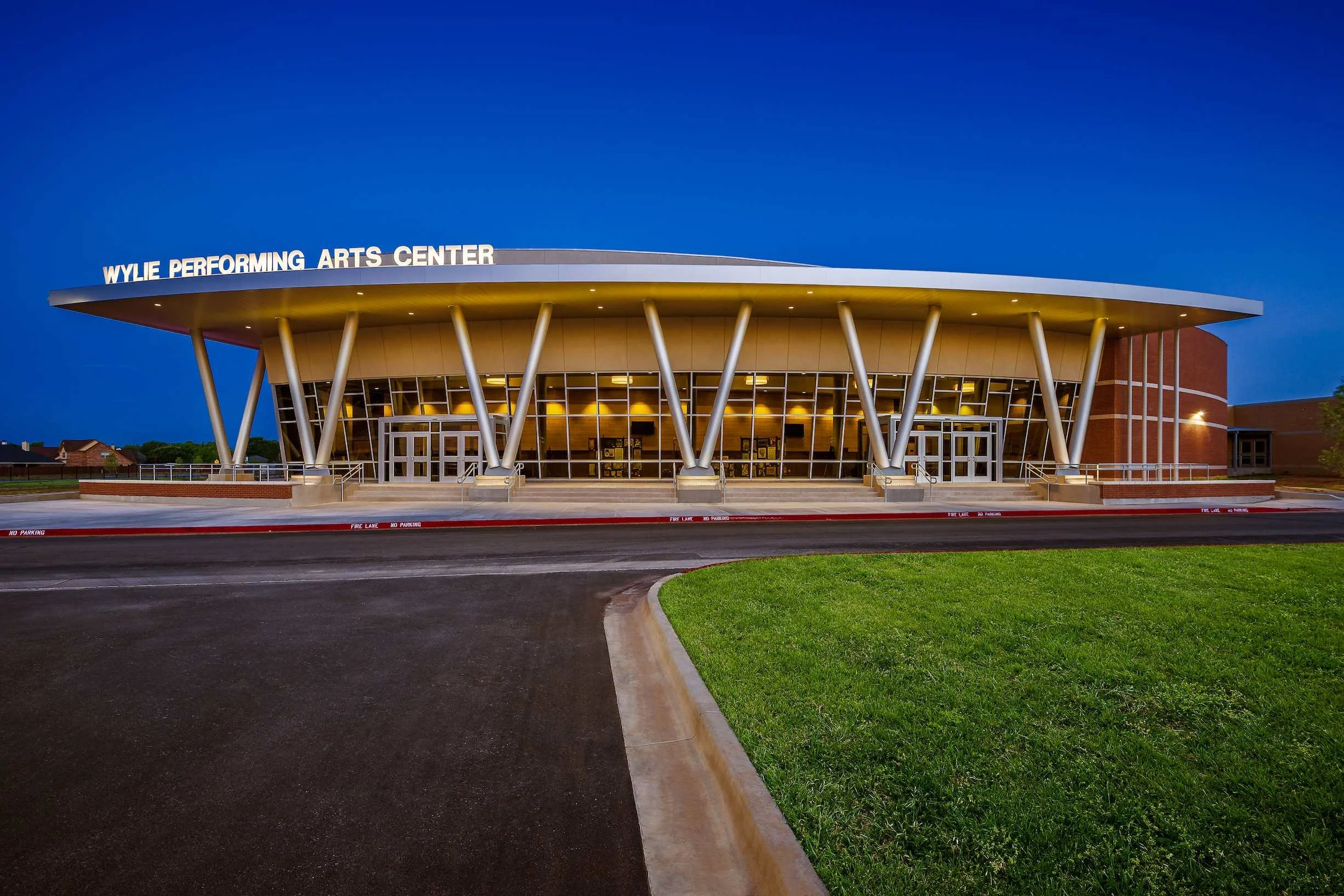 wra-architects-wylie-isd-performing-arts-center-7.jpg