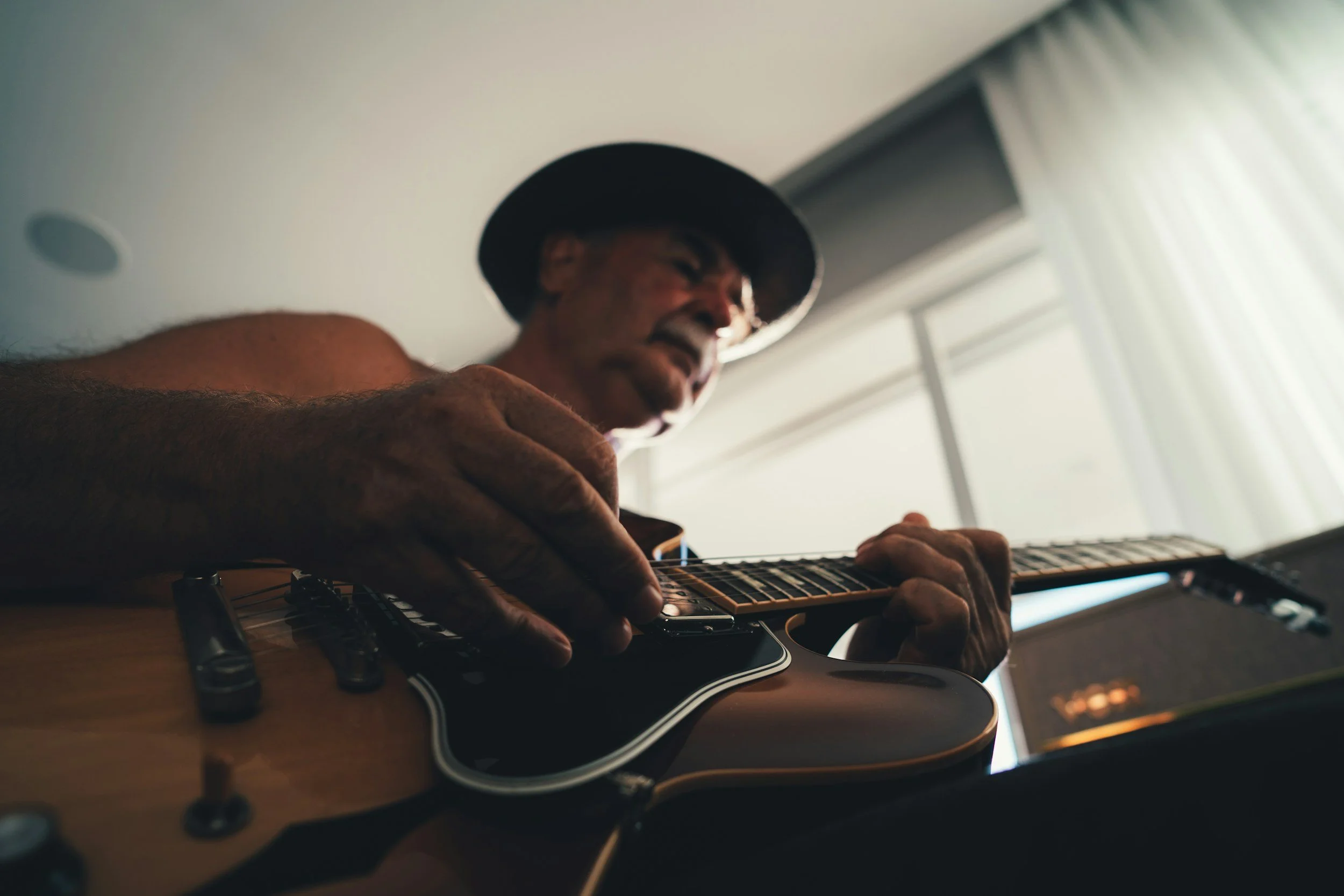 Guitar Lessons for Adults: It’s Never Too Late to Start