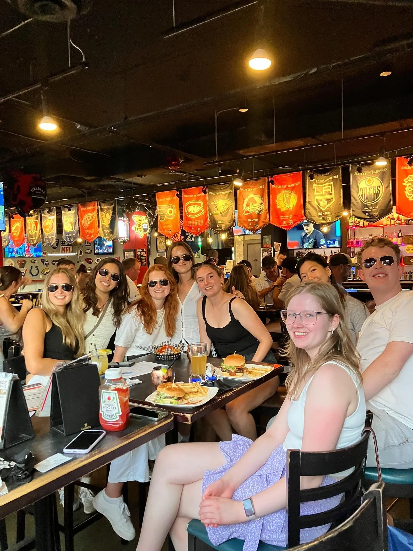 A fantastic first ever Tuesday trivia at @sidestreetkensington 🤩

Big thanks to all the teams, OG and new, who made it there for the action! 

We&rsquo;re running every Tuesday at 7PM! We will see you all next week 🍻