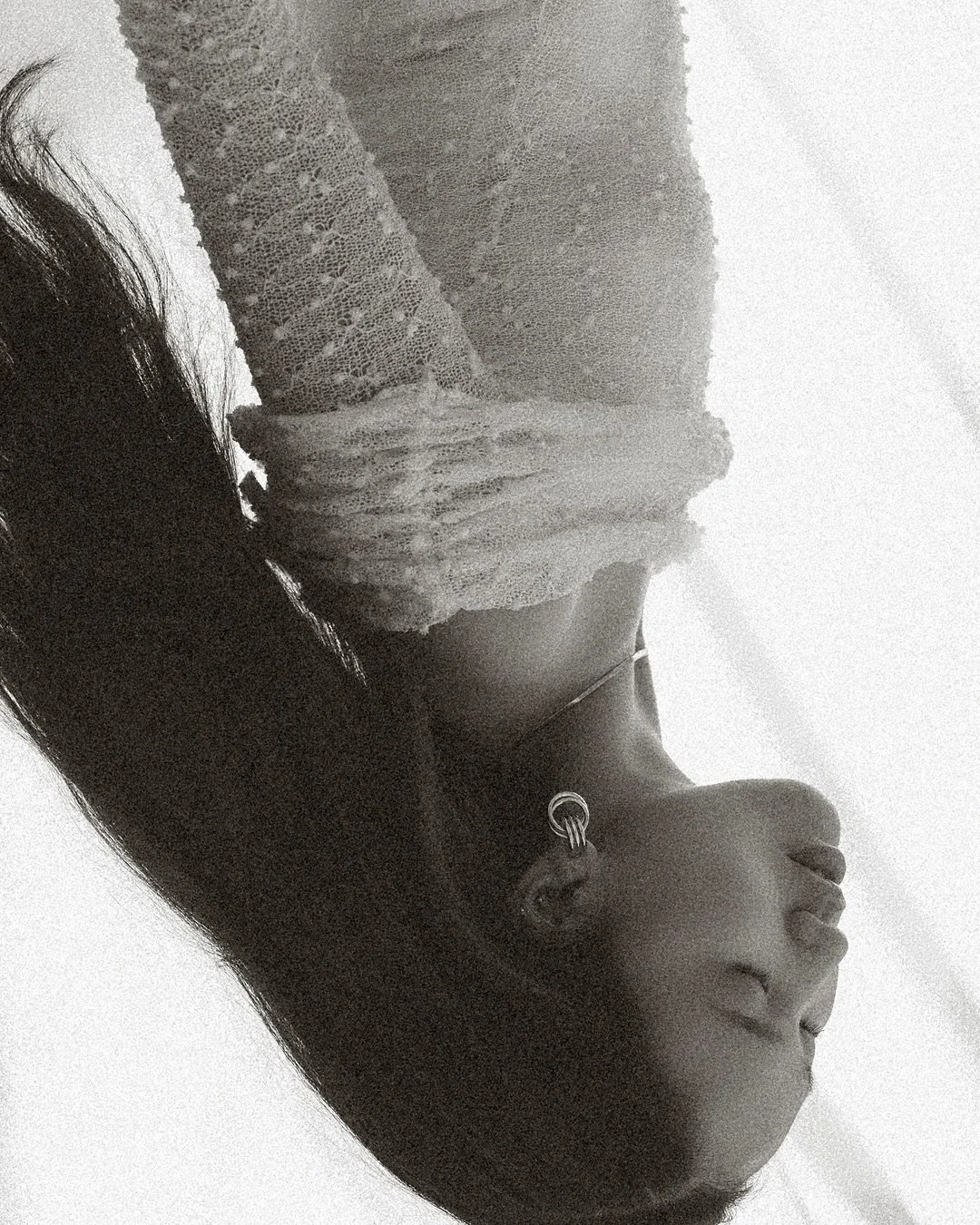 Don&rsquo;t let yesterday take up too much of today
⠀⠀⠀⠀⠀⠀⠀⠀⠀
Team: @anu_jonon @hanne.vdamme @wwwrework.studio @joybrabantmakeup
⠀⠀⠀⠀⠀⠀⠀⠀⠀
#photoshoot #editoral #studio #nikonz8 #nikonbelgium #belgianphotographer #fashionphotography #fashioneditorial