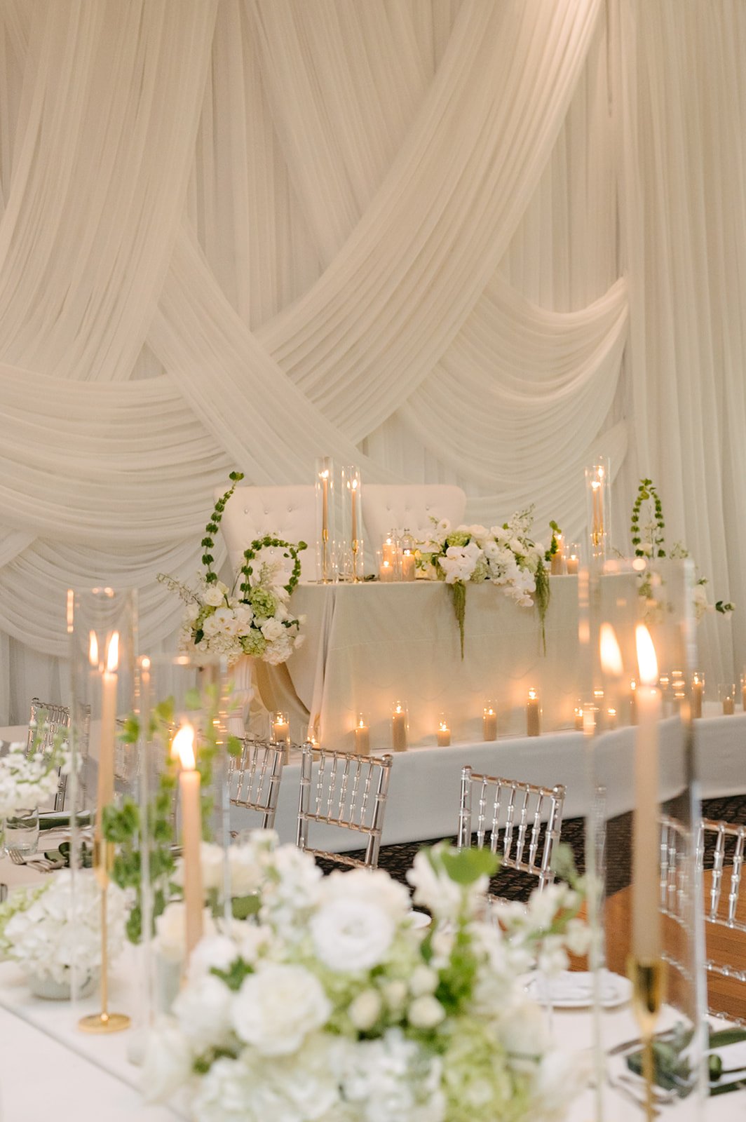 A modern yet timeless wedding at the guild inn estate. Toronto Wedding Flowers