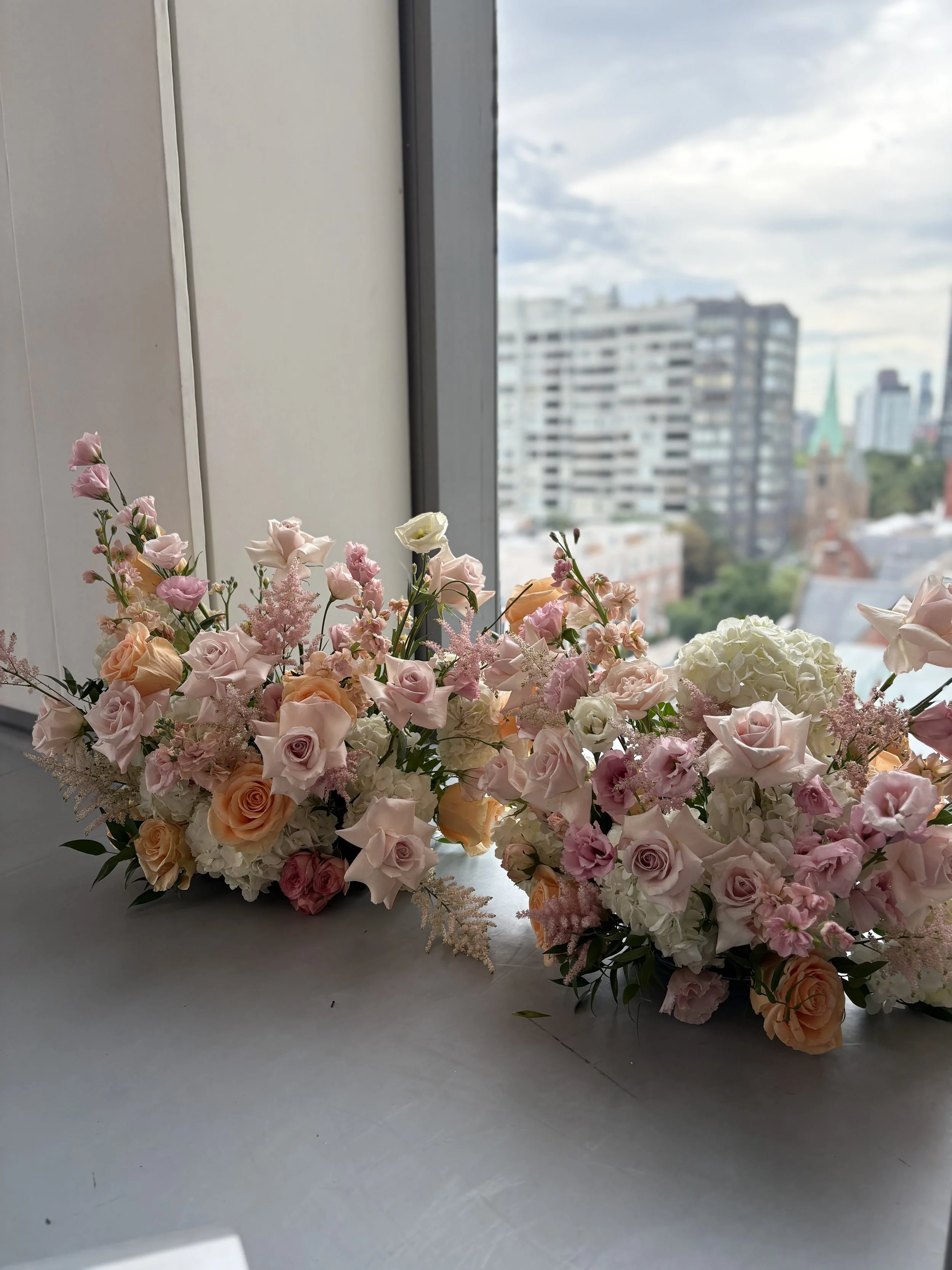 One – Of – a – kind Toronto corporate event flowers. Specially curated to your event’s needs.