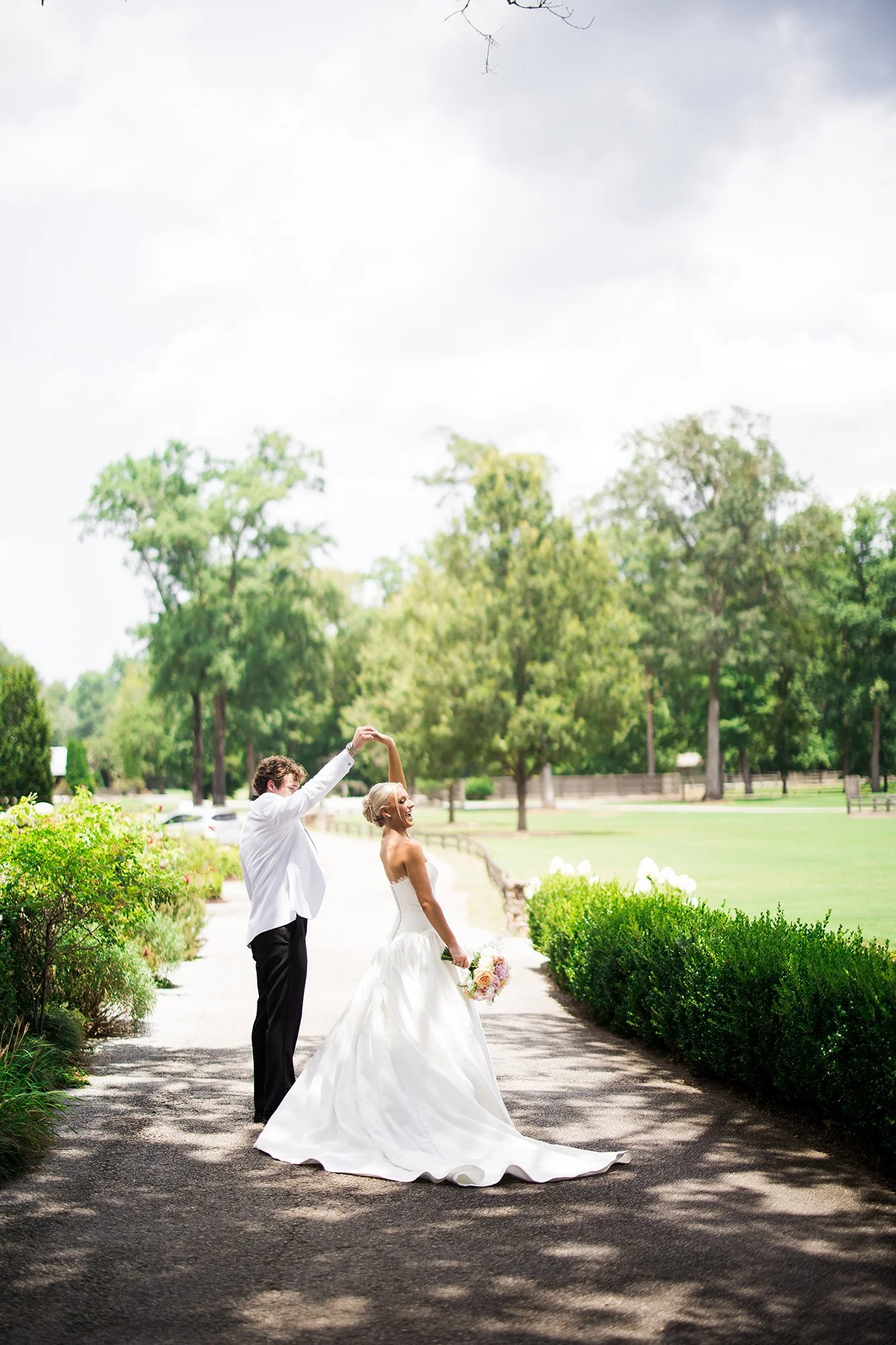 windwood_equestrian_best_luxury_outdoor_wedding_venue_birmingham_alabama_portraits.jpg