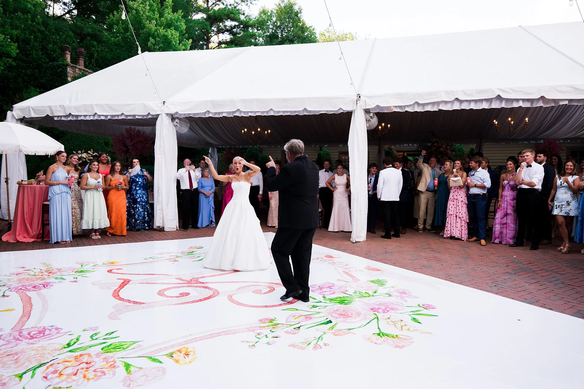 windwood_equestrian_best_luxury_outdoor_wedding_venue_birmingham_alabama_reception_dancing_floor.jpg