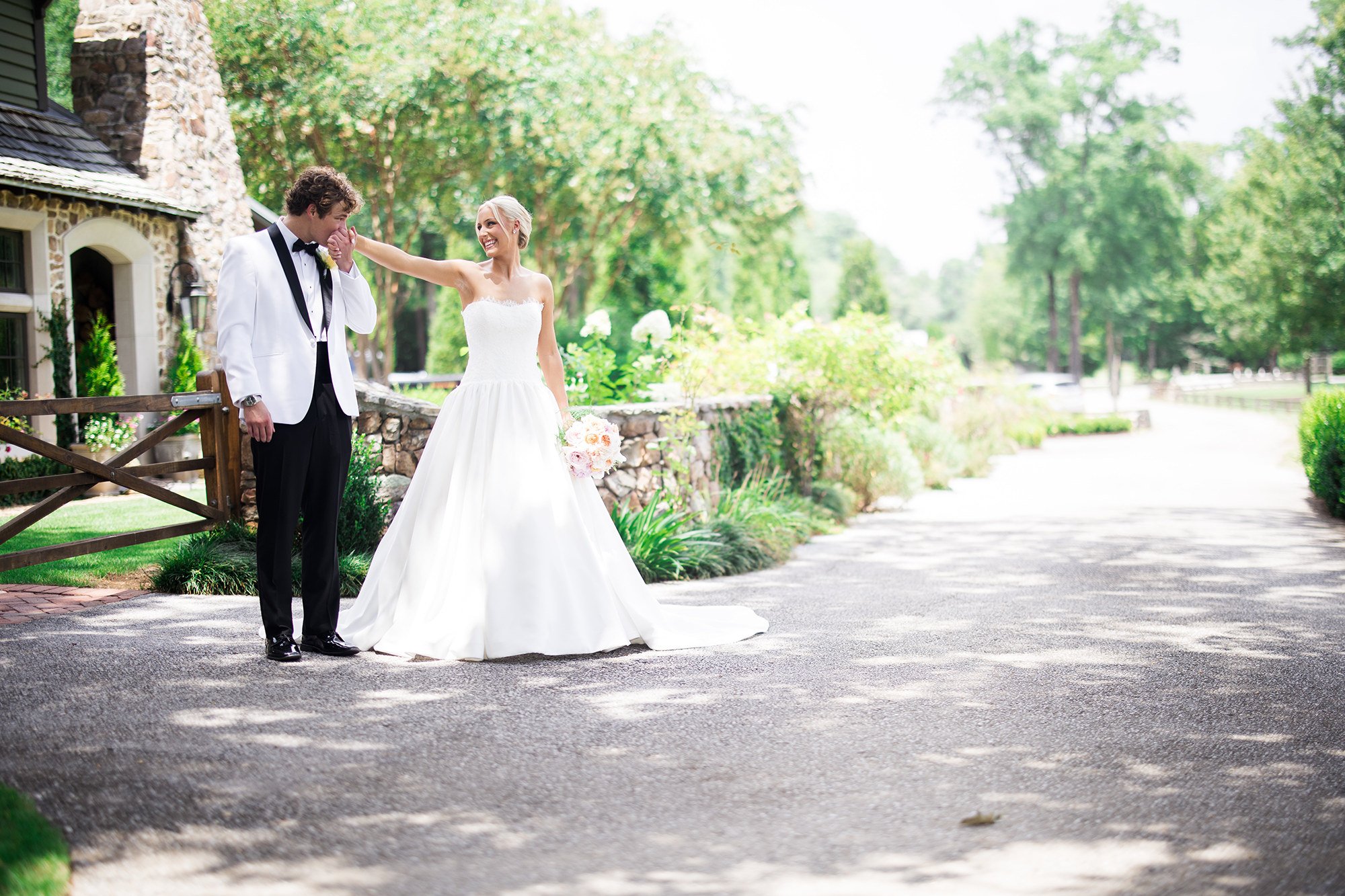 A Summer Wedding in Alabama? Why Summer Weddings at Windwood Are Magical