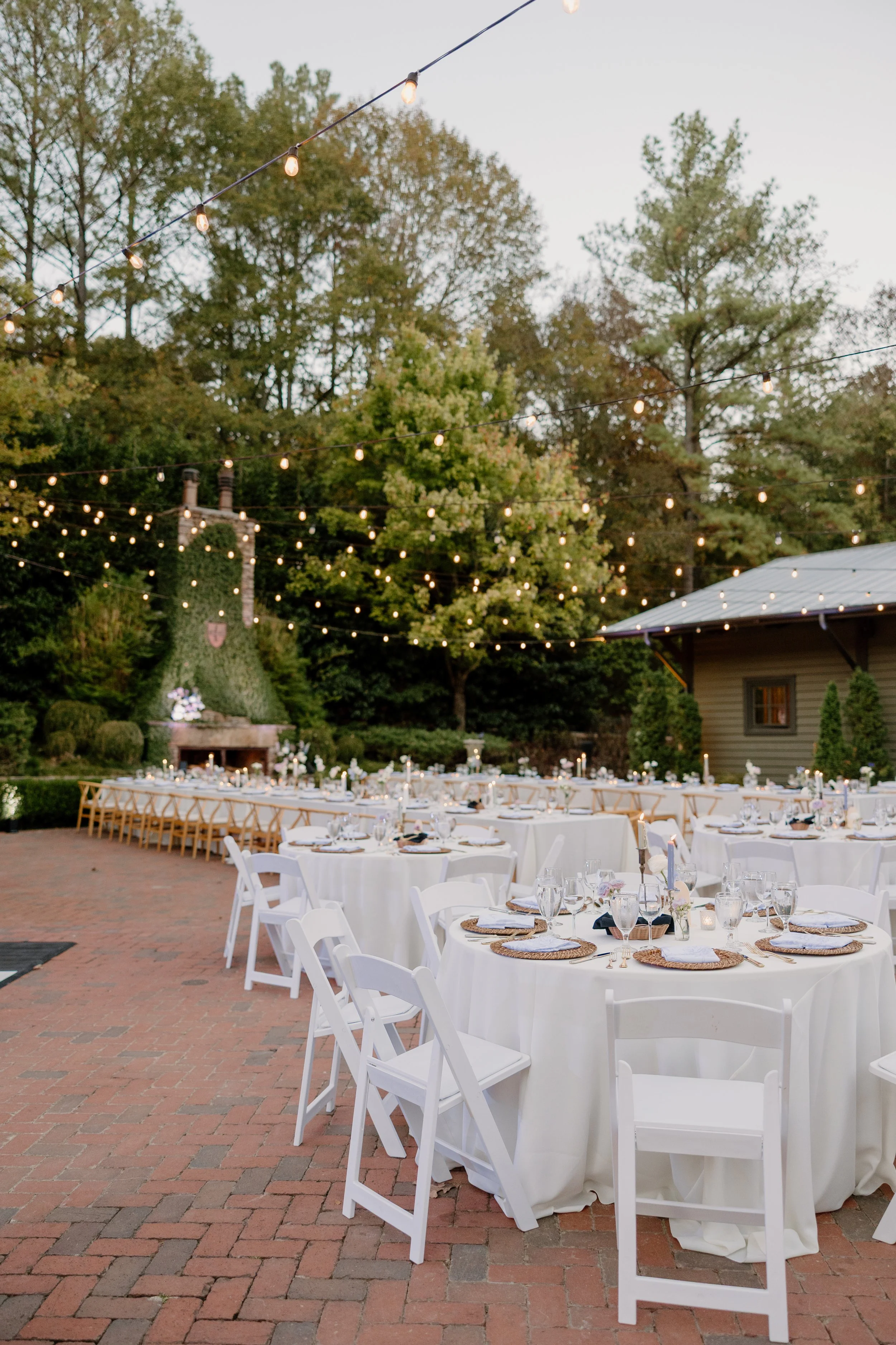 BTS_WIndwood_Weddings_Venue_Reception_Detaisl_Courtyard_Seating_Tables.jpg