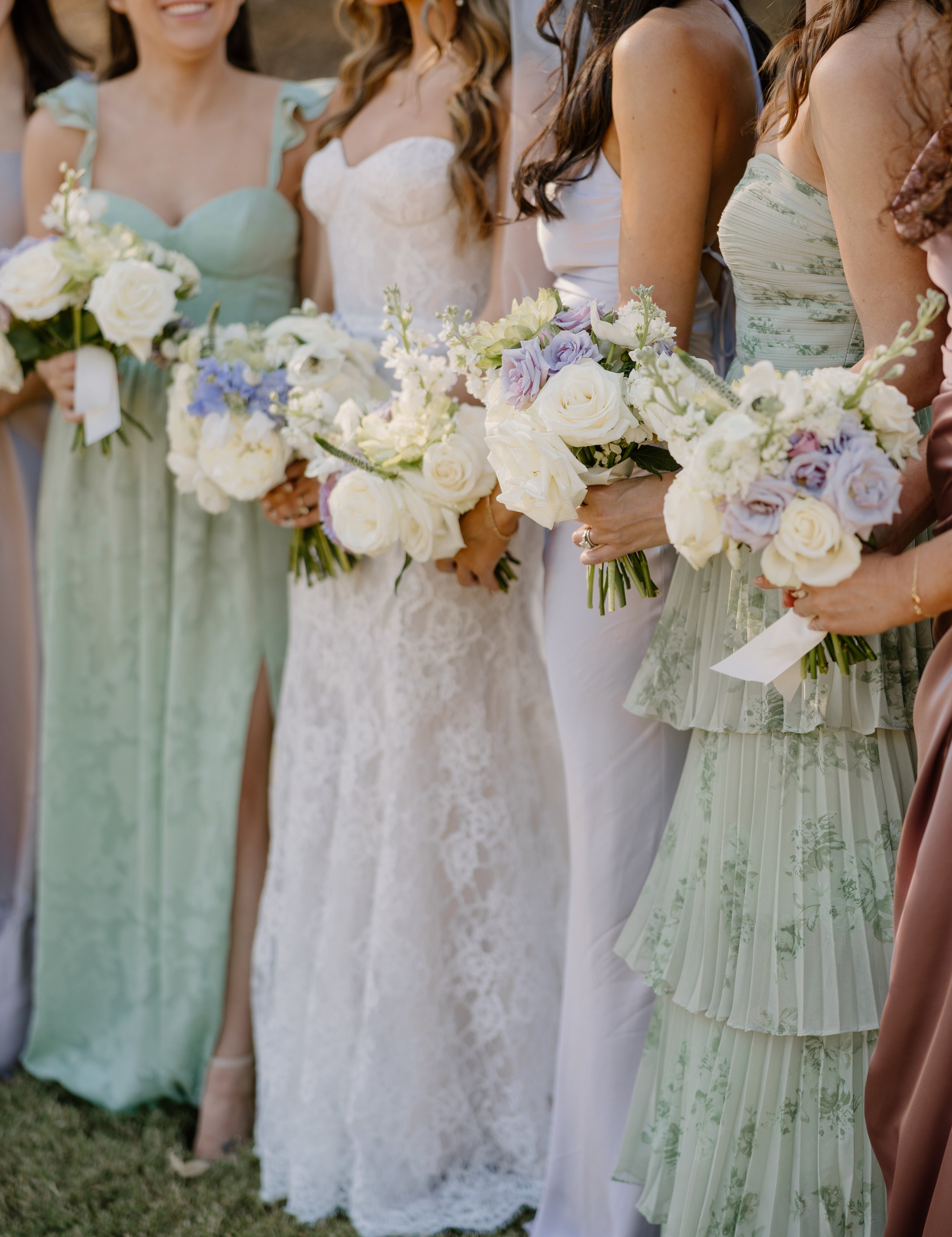 BTS_WIndwood_Weddings_Venue_Photos_Details_Florals_Bridesmaids_Beautiful.jpg