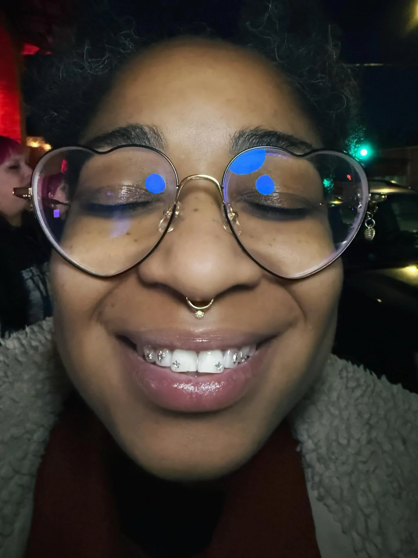 baby, you&rsquo;re a star 🌟 i love building a custom set, especially when it&rsquo;s gradual and thought out. i added two baby stars to the front teeth (other gems not done by me) and then added big stars at a later time. nothing wrong with starting