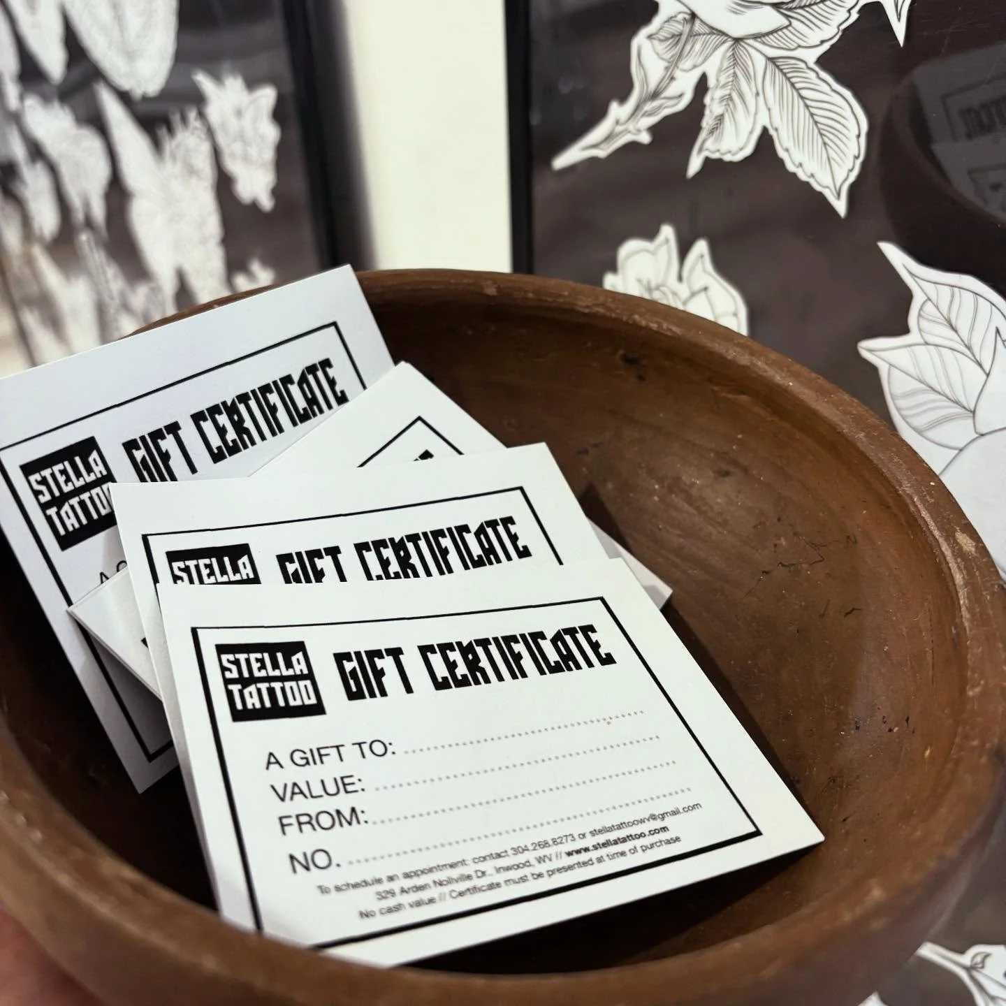 &lsquo;Tis the season - to give your loved ones a Stella Tattoo gift card 🎄✨ Stop by the shop during business hours. Can&rsquo;t make it in? Link in bio to order online!