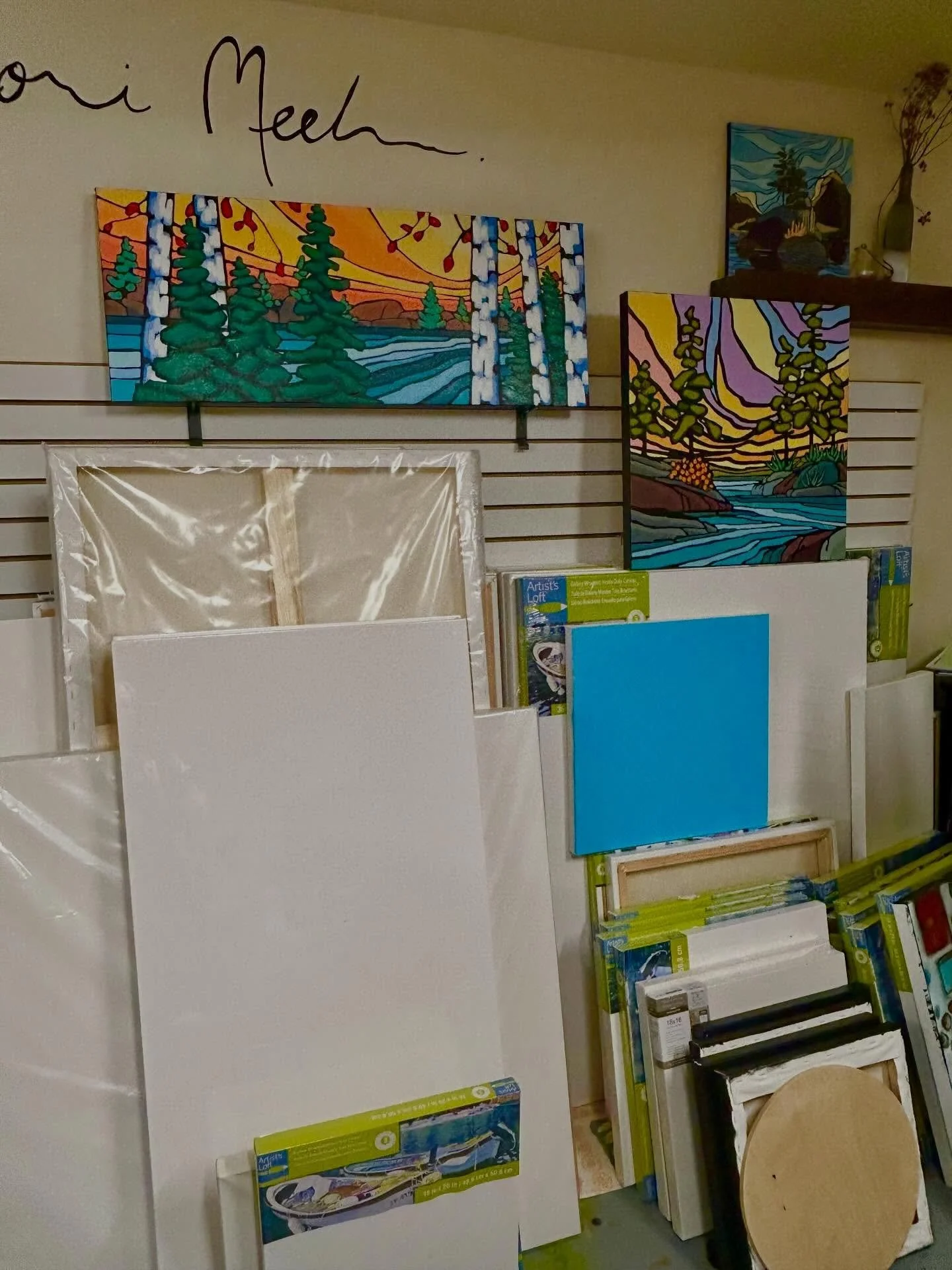 First day in the studio this new year and there&rsquo;s a lot going on! A lot of canvas to paint, some new commissions started and so much to do! Happy January all.