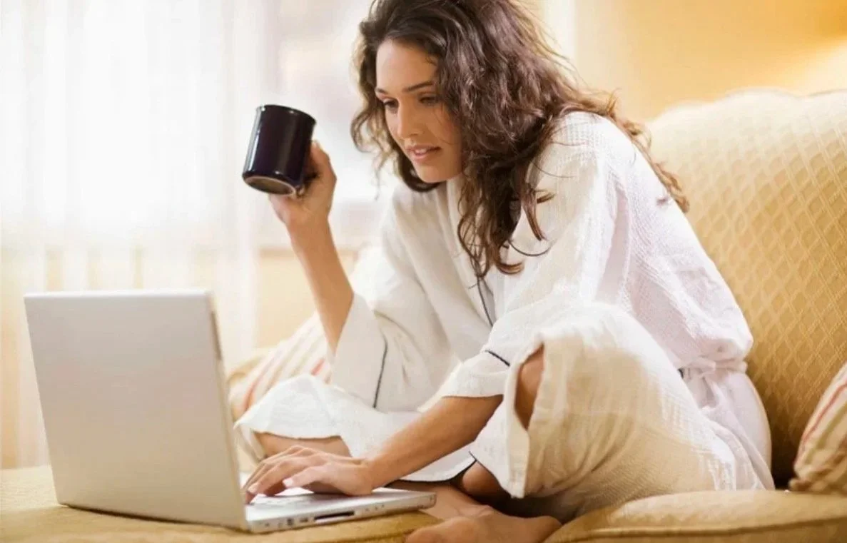 Woman in virtual EMDR intensive therapy session, online EMDR Florida