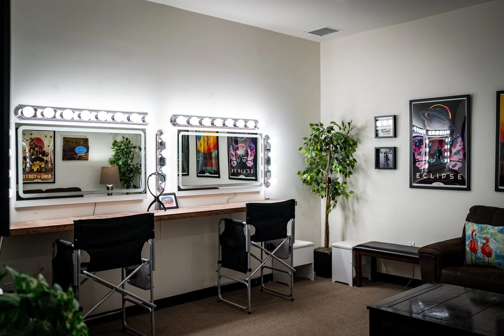 Green room 2.jpg