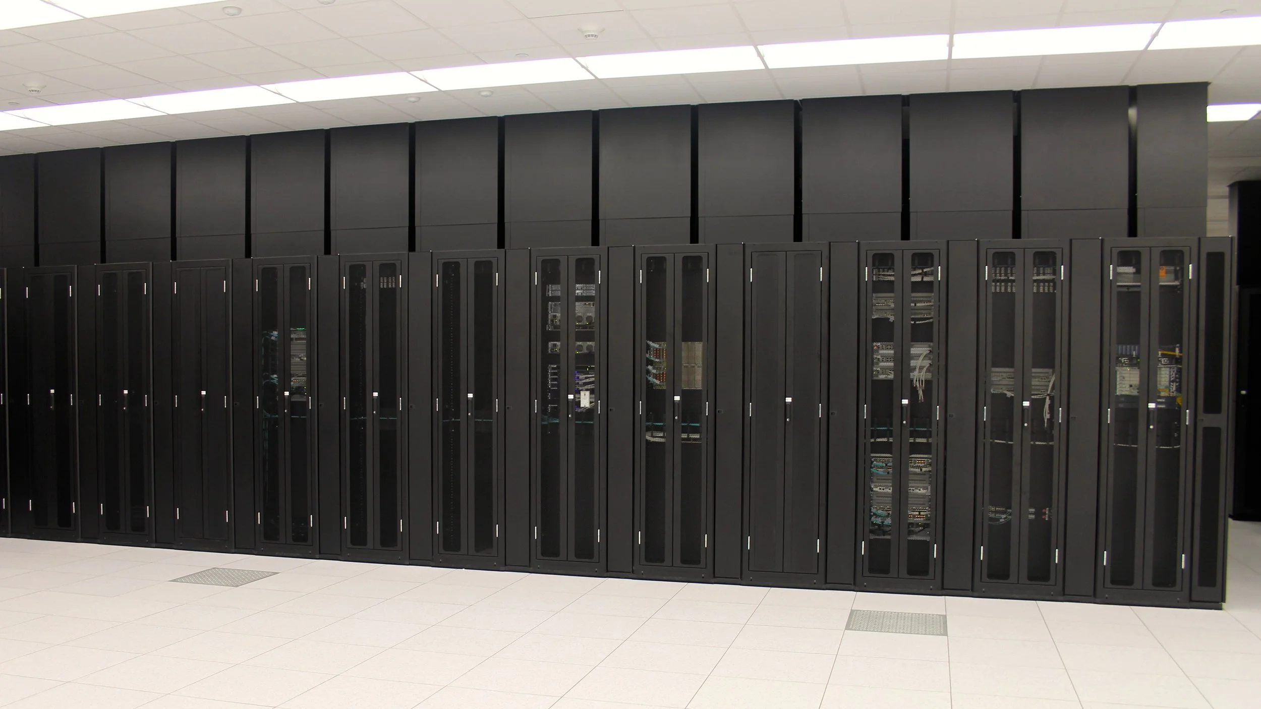 data center background photos for use - 3.jpeg