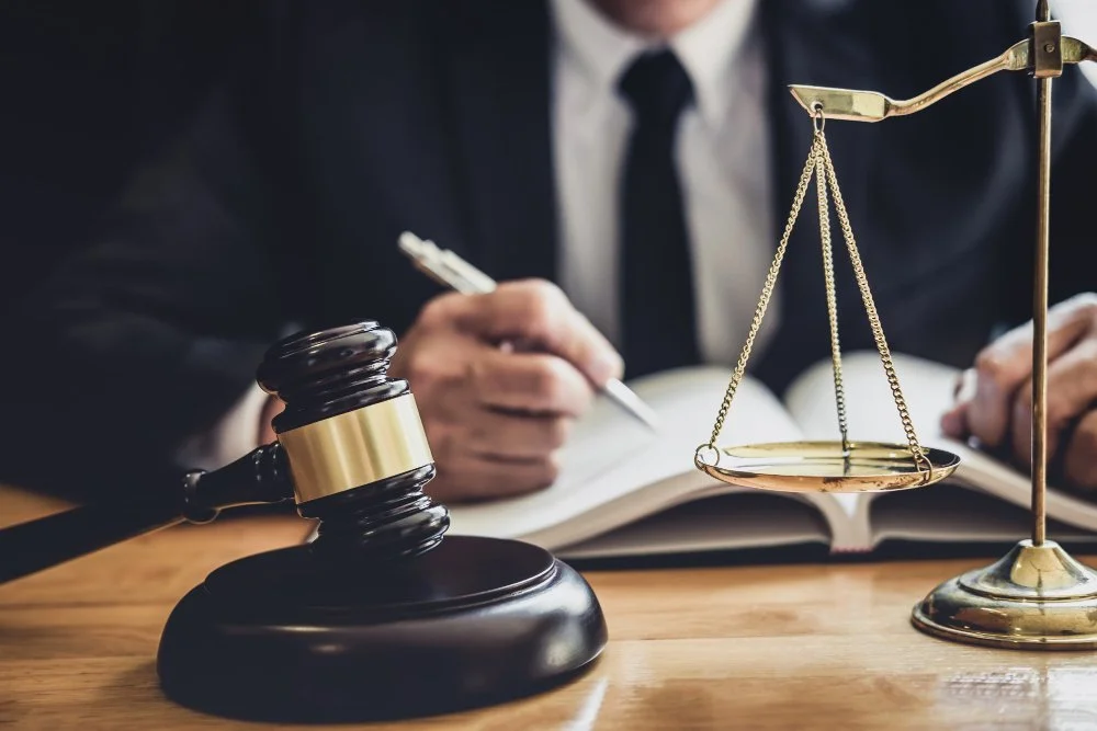 The Legal Pathways: Understanding Litigation and Arbitration