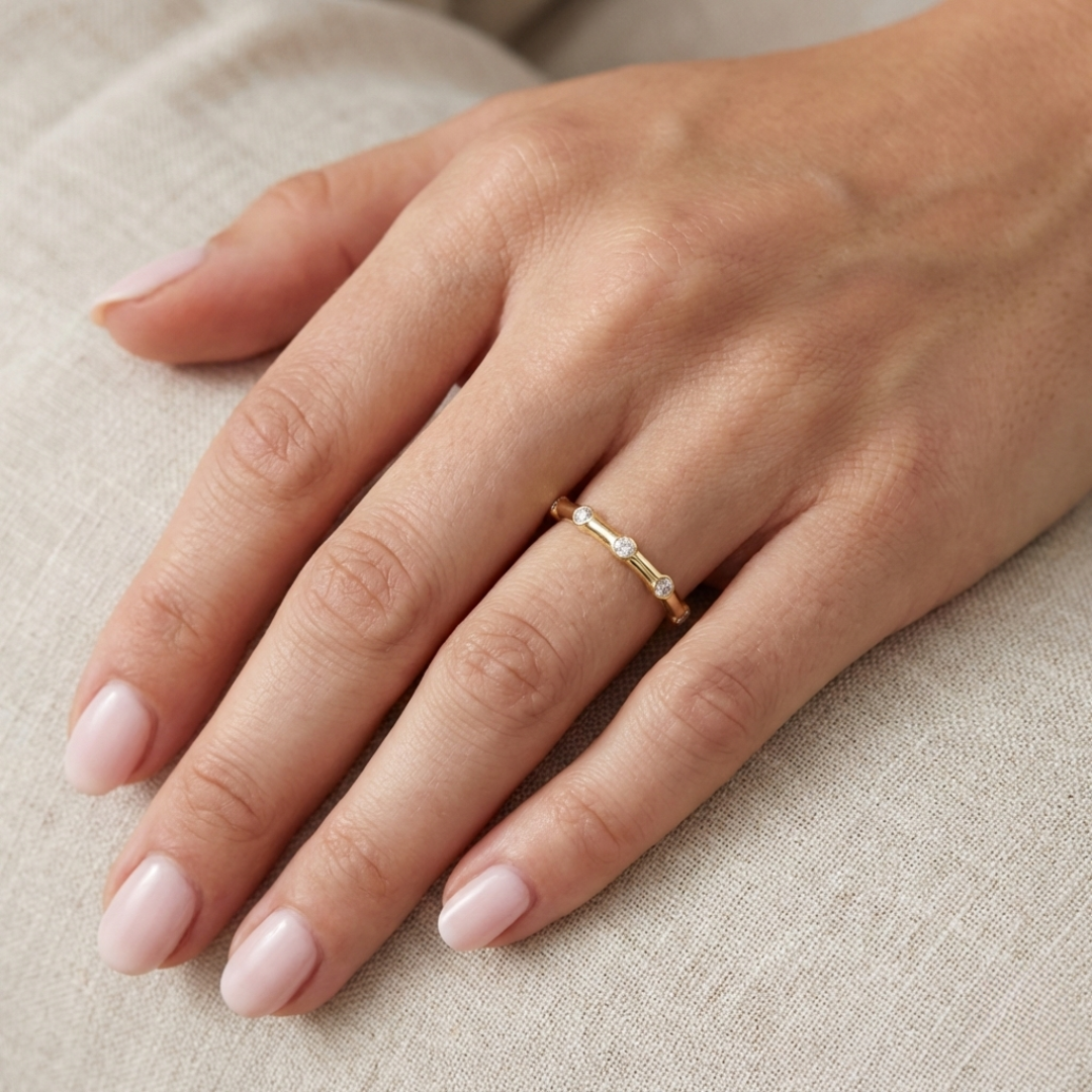 Bar Set Knife Edge Half Diamond Band 3.png