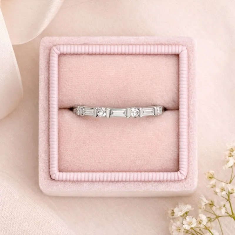 Bar Set Round + Baguette Half Diamond Band 4.png