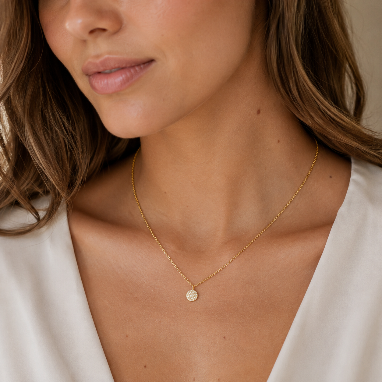 Dangle Diamond Disc Necklace 2.png