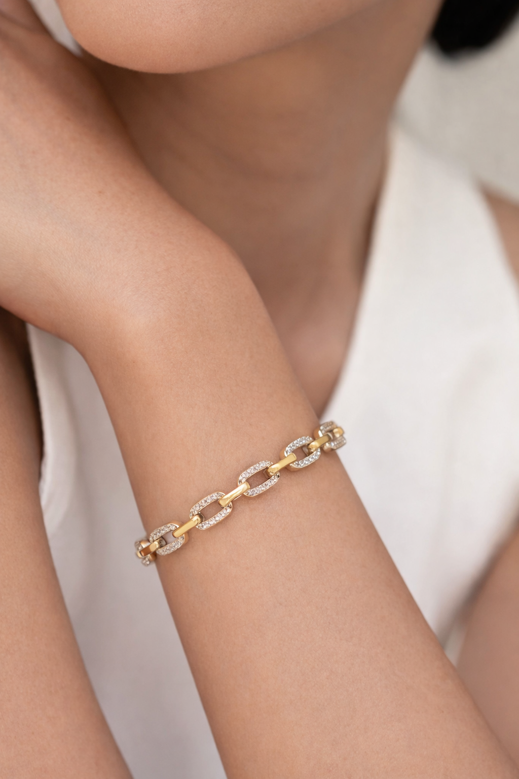 Two Tone Diamond Link Bracelet 5.png