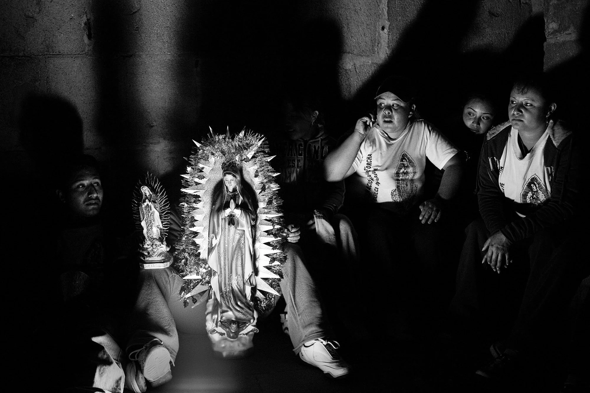TEPEYAK_GUADALUPE VIRGIN_MEXICO_DEVOTION_HECTOR MEDIAVILLA_01.jpg