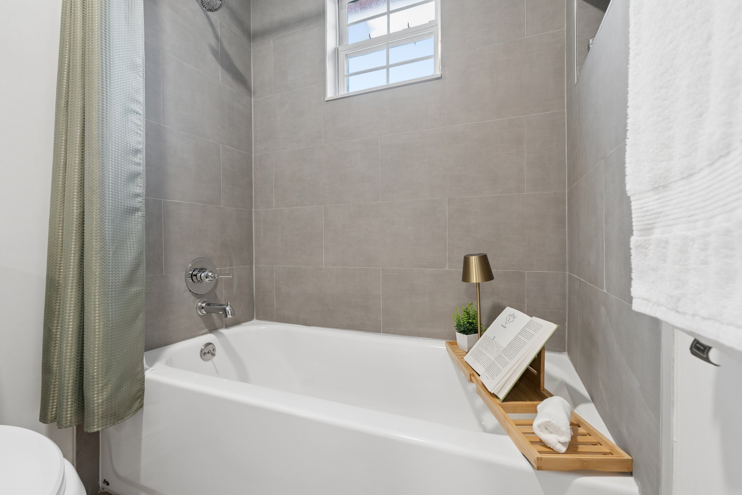 635 6th ave s-28.jpg