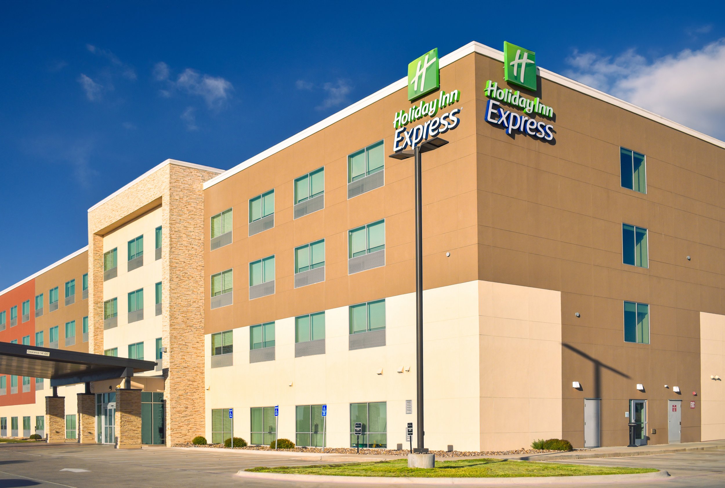 Holiday Inn Express - Kermit