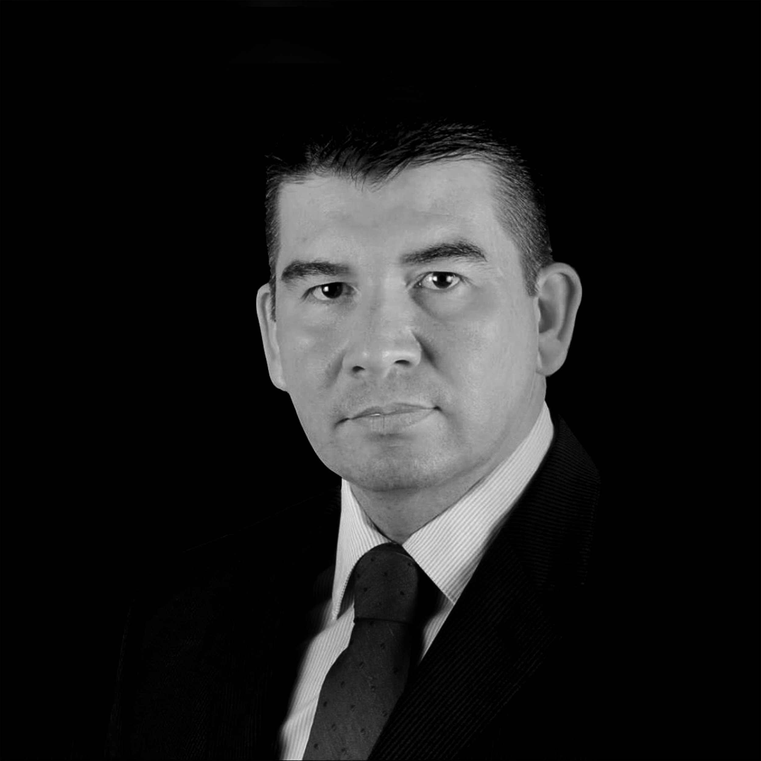 Dr Arturo Godoy Senties master ceramist experto en tecnologia dental CAD CAM y zirconio
