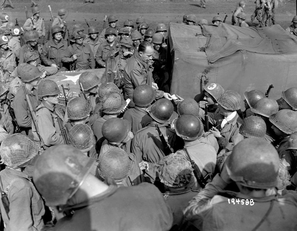 Bing Crosby’s Song in the Snow: How 'White Christmas' Brought Hope to Soldiers Before the Battle of the Bulge