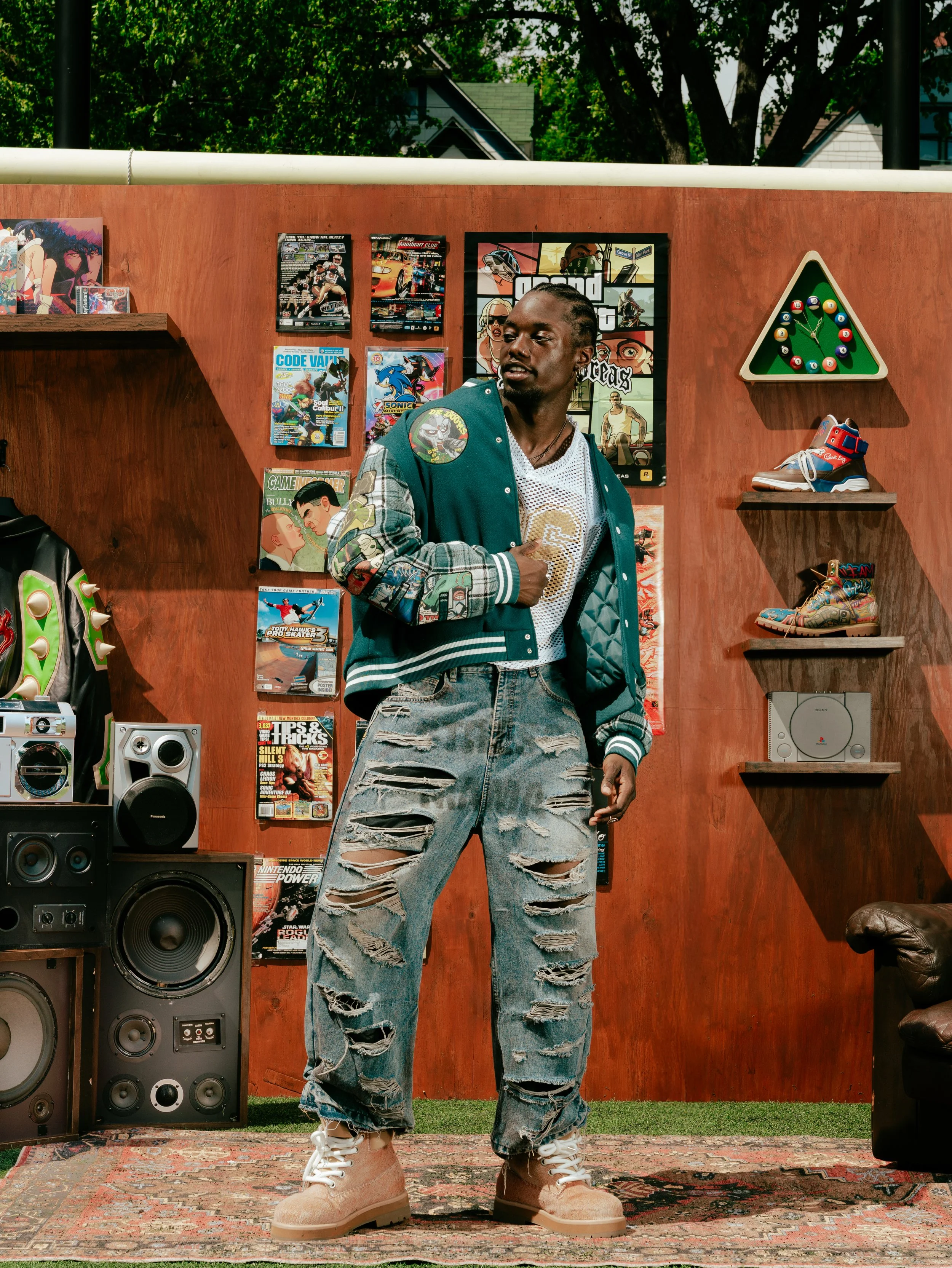Delinquents Truly- Set Design-16.jpg