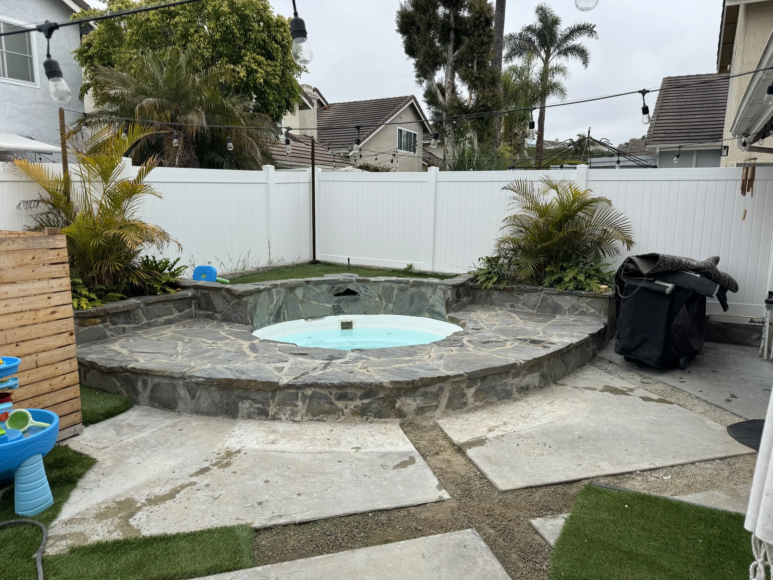 Oranssi project: wraparound deck