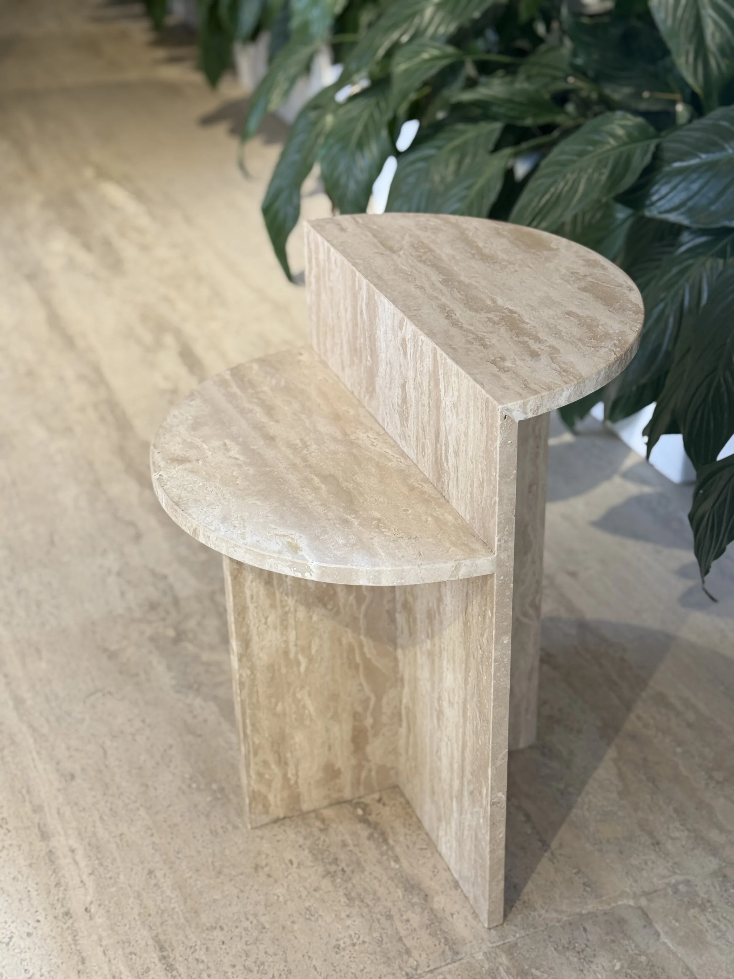 mesa auxiliar de travertino 100% natural