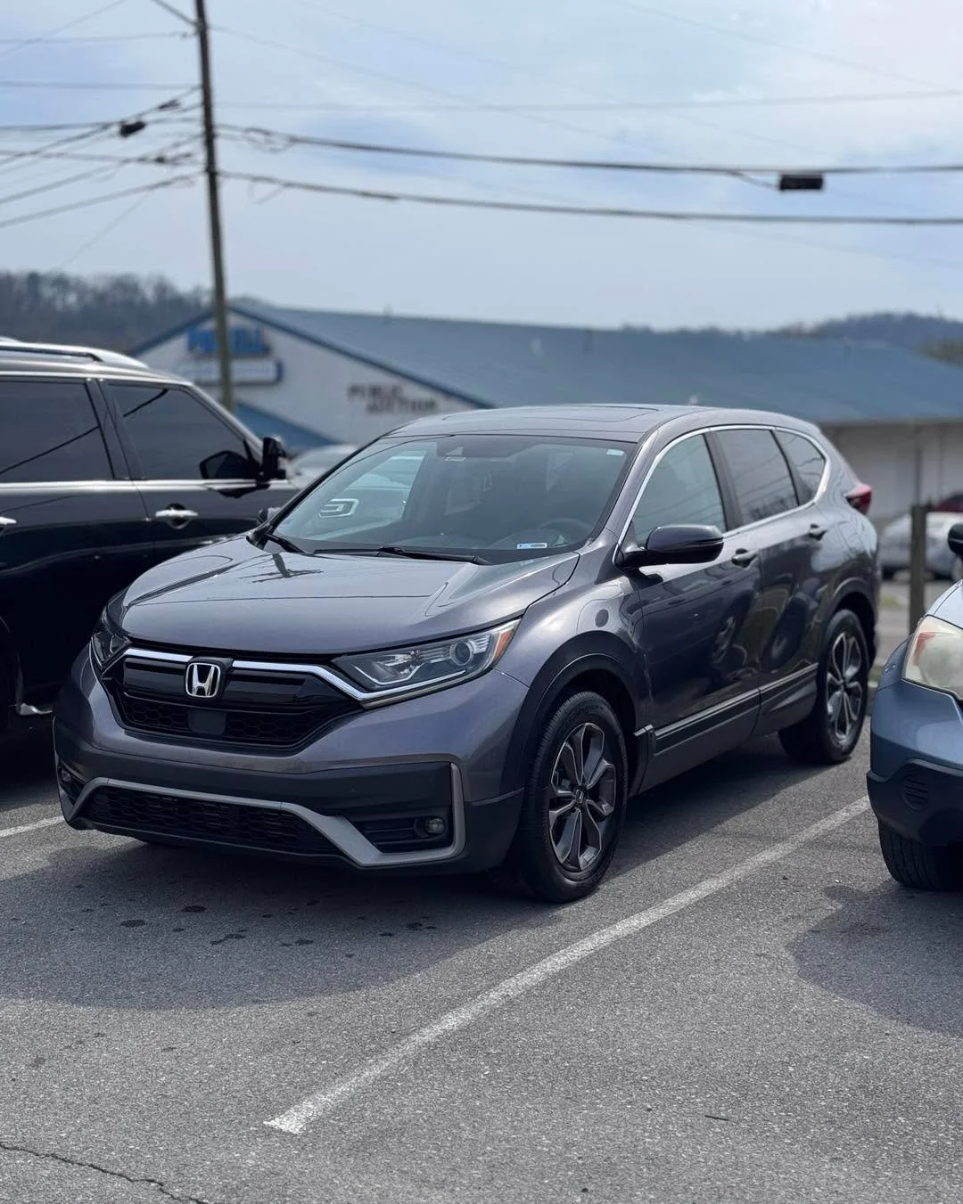 This Honda CR-V came in looking like a daily driver&hellip; and left looking like it just rolled off the showroom floor. 🔥

Clean paint, restored depth, crisp trim, and a refreshed interior that actually feels good to get back into. This is what a p