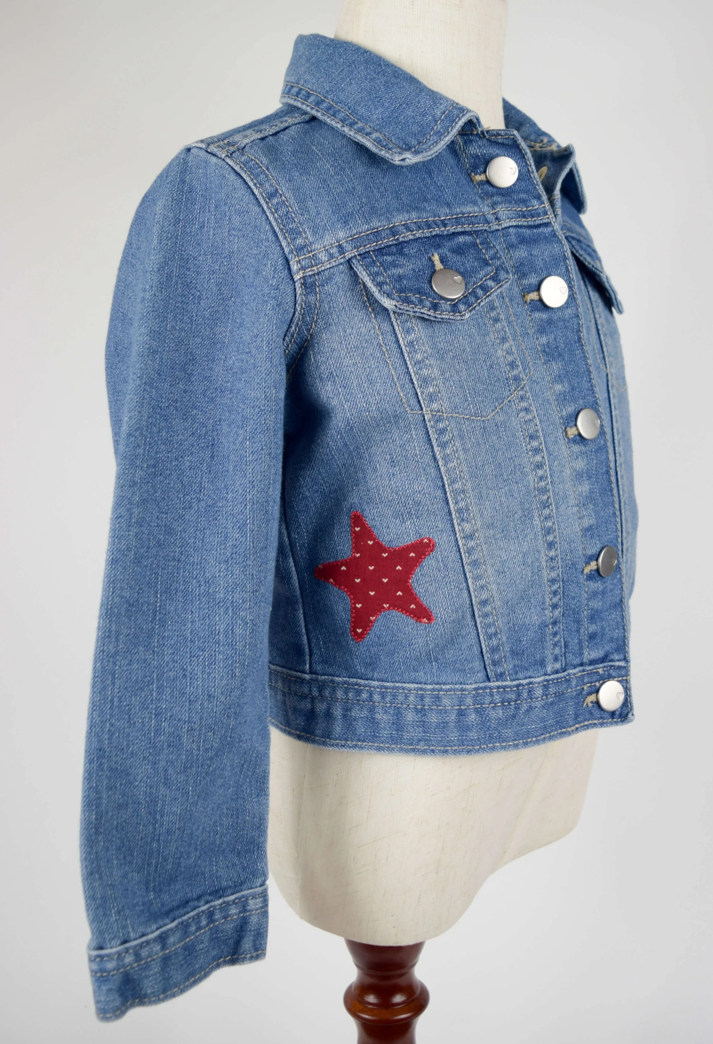 Peace Sign Right Front-cropped.jpg