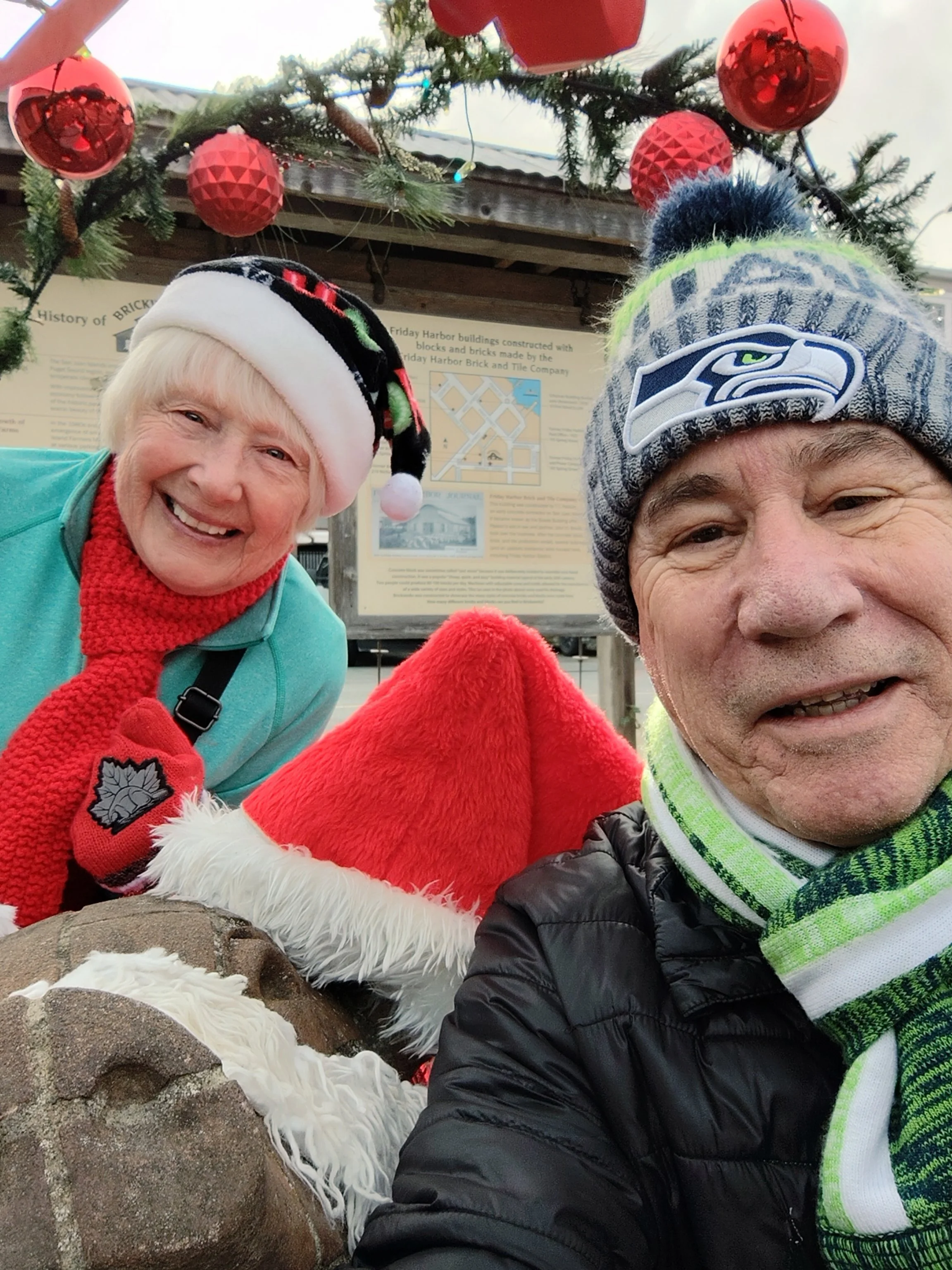 Shhelley Alan and Kerry Hartjen posing with the