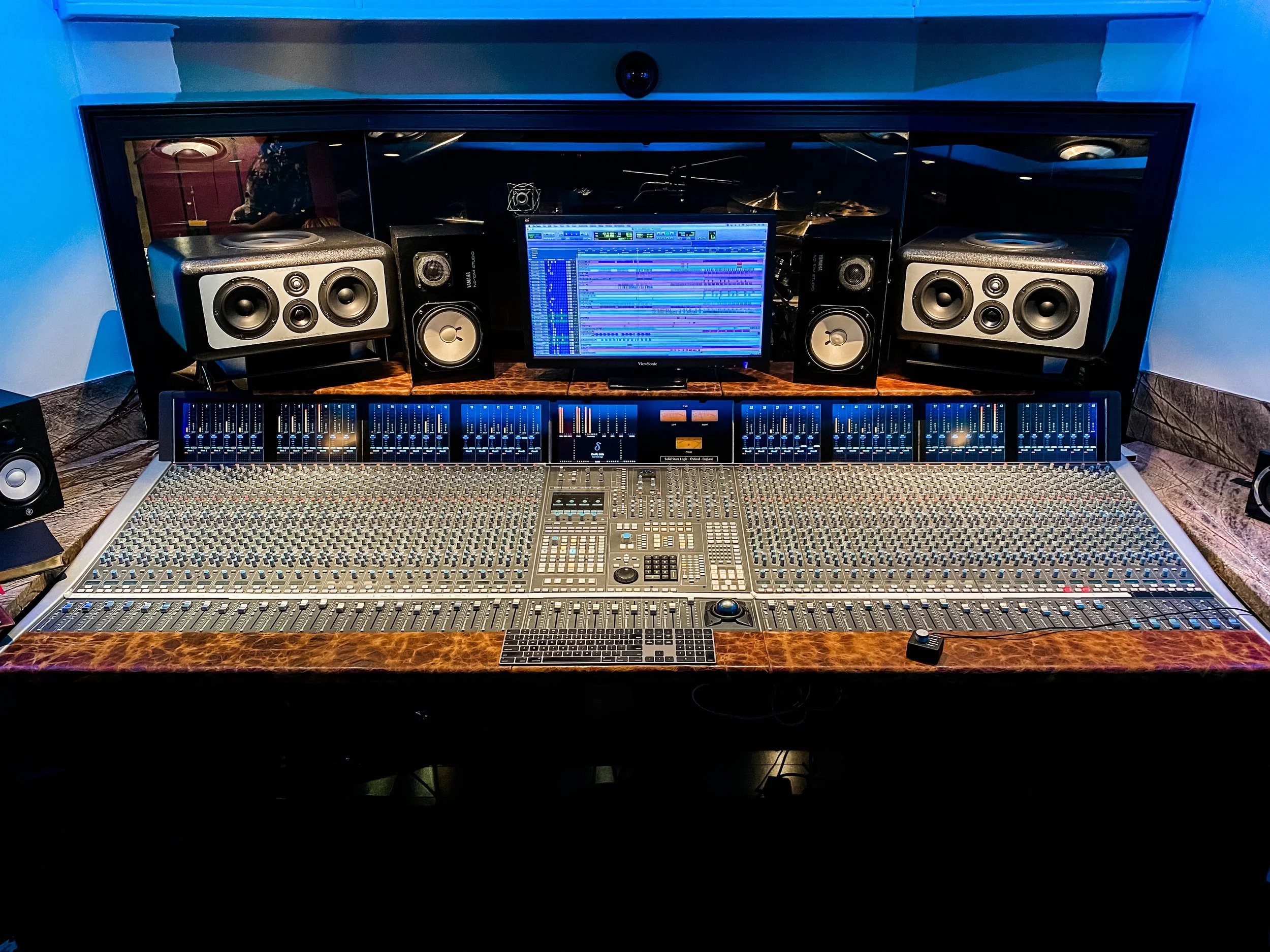 At the heart of Vanquish Studios is a Solid State Logic Duality. Barefoot Sound MM26's and Yamaha Ns-10's are shown being used in this session.