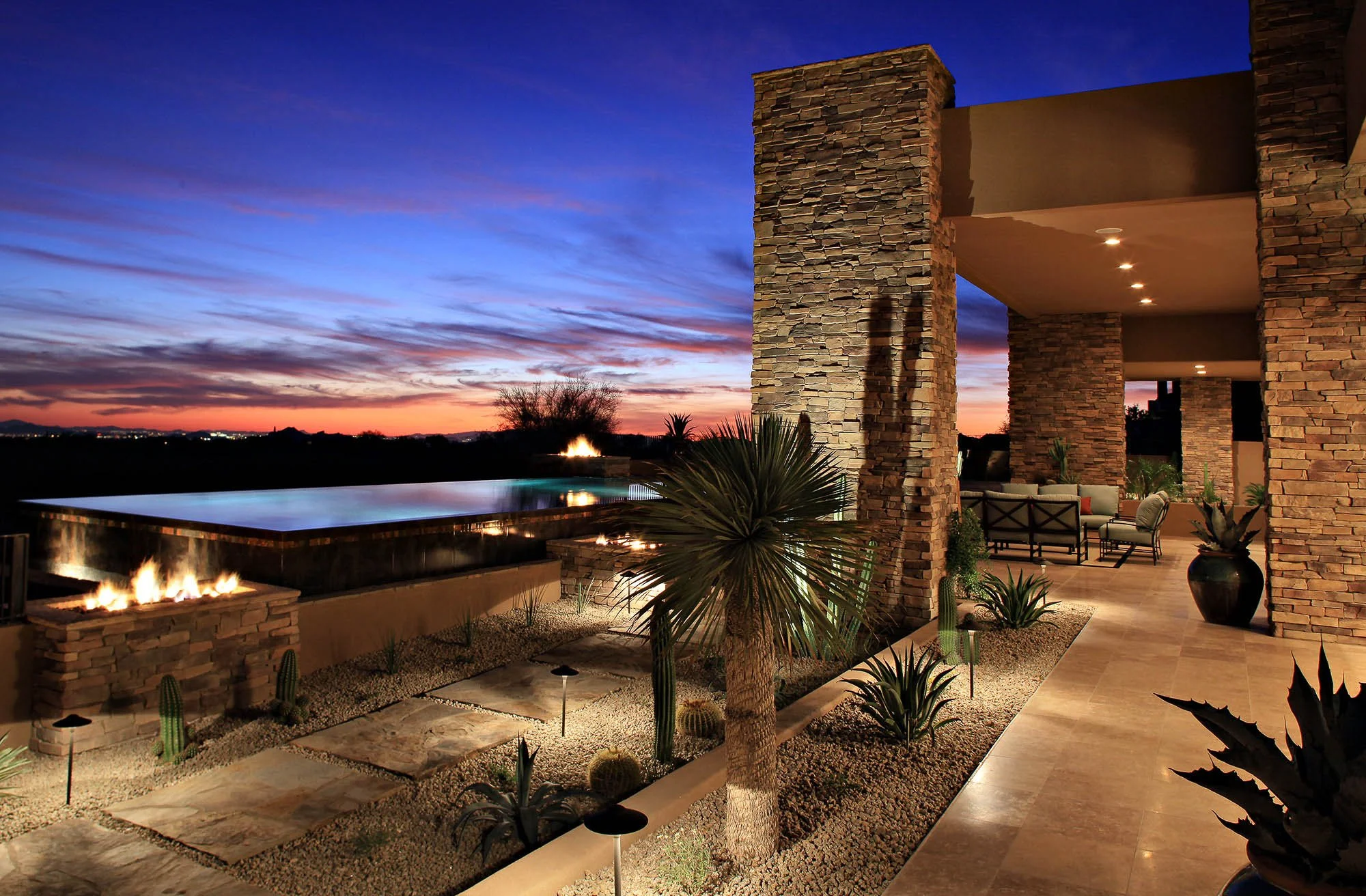 luxury-custom-home-builder-thomas-residence-regency-homes-scottsdales-arizona-steve-wiggins-6.jpg