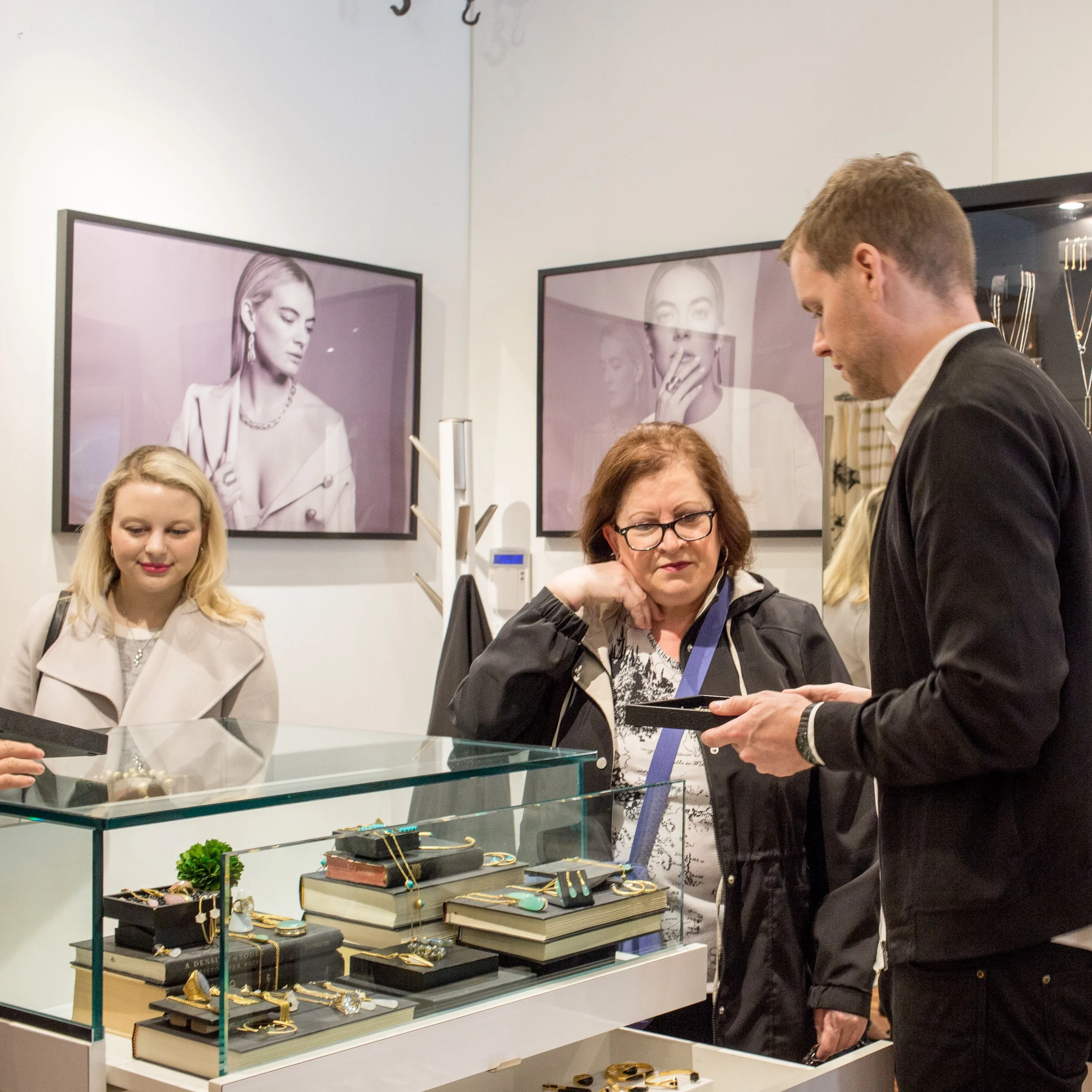 Customer Experience & Engagement