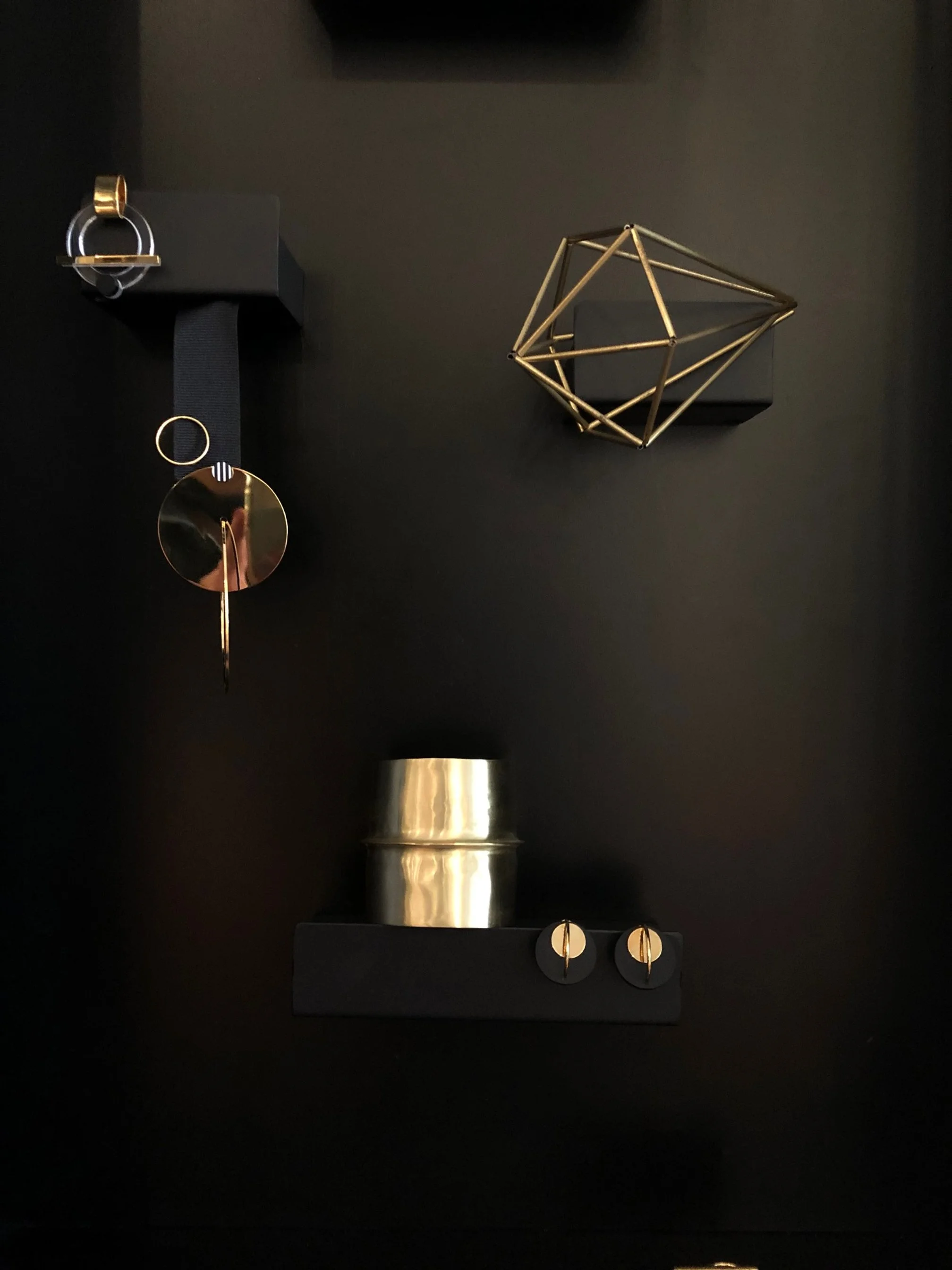 VMD - Cross-Merchandising Display 2 .jpg