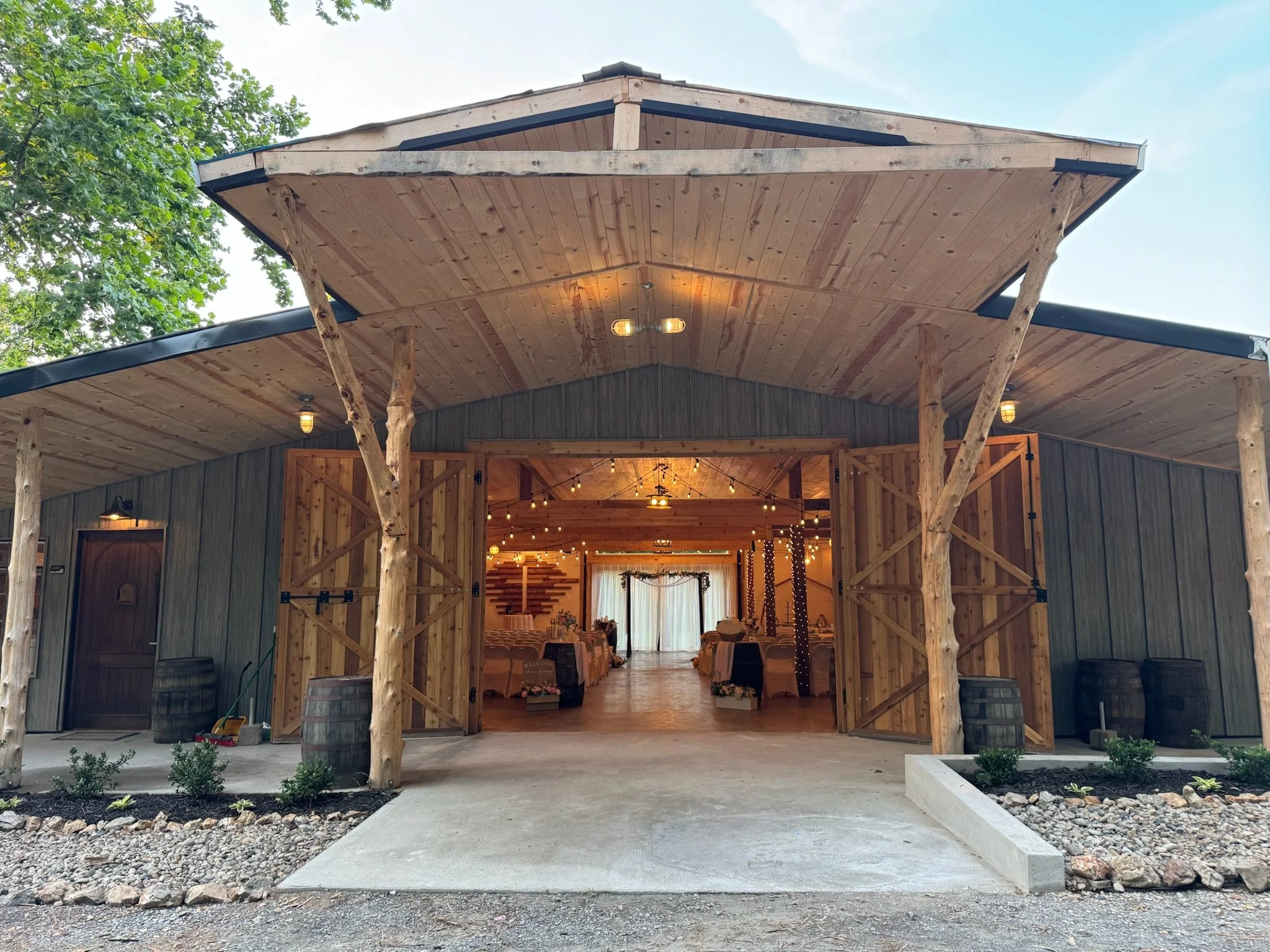 Abby &amp; Connor’s Enchanted Forest Wedding at Flint Creek Wedding Barn