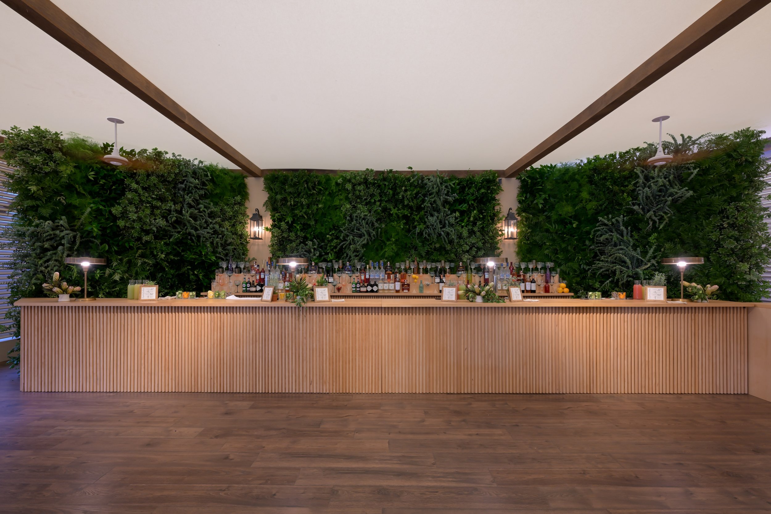 Cocktail bar