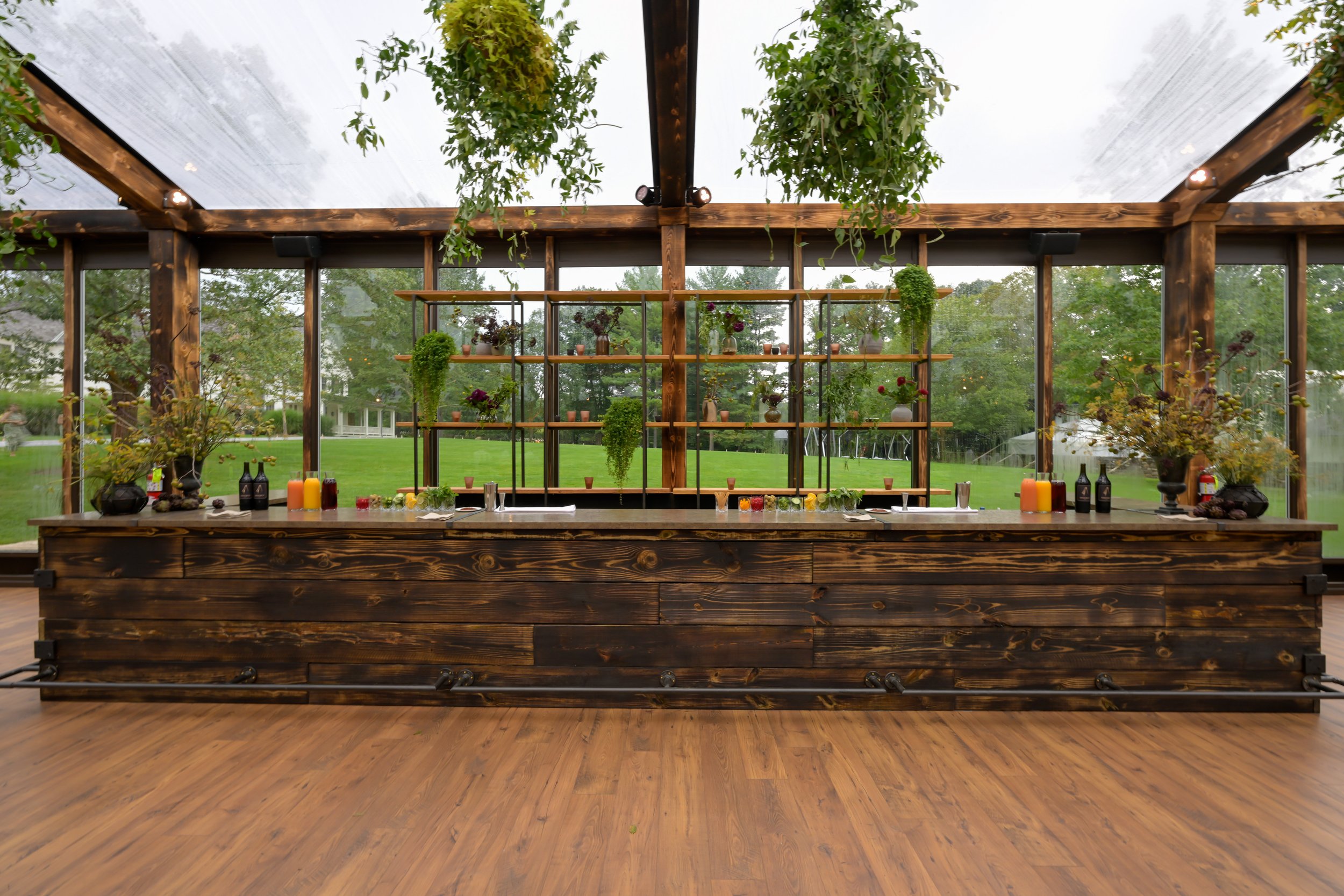 Dinner bar